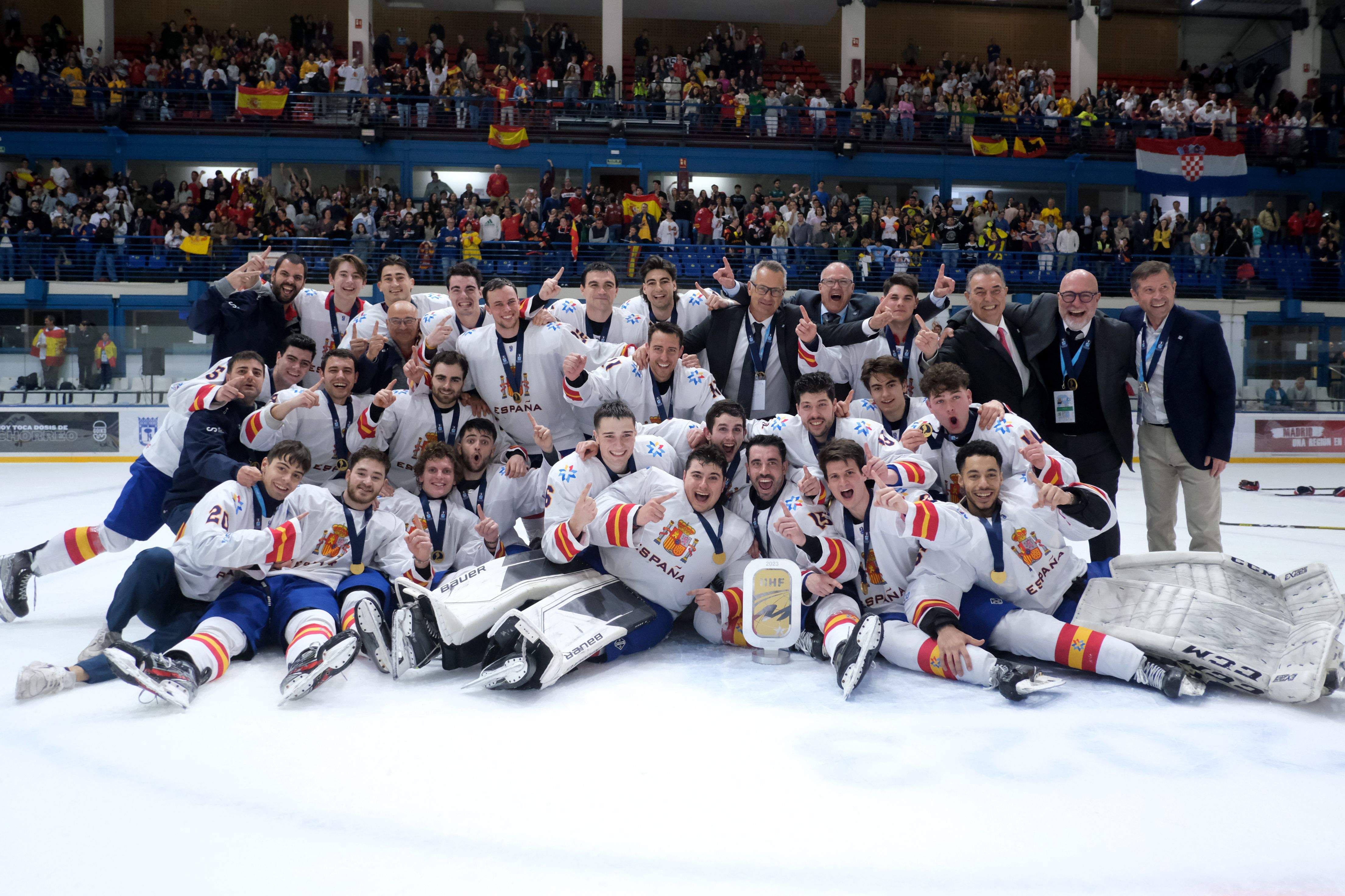 España celebra el oro del Mundial. Foto IIHF/Rubén Lago