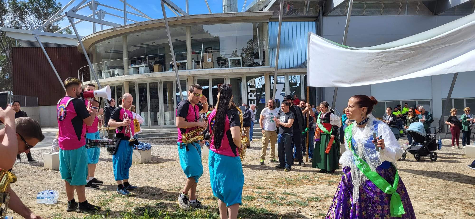 Celebración en Huesca de la fiesta de San Jorge en el cerro