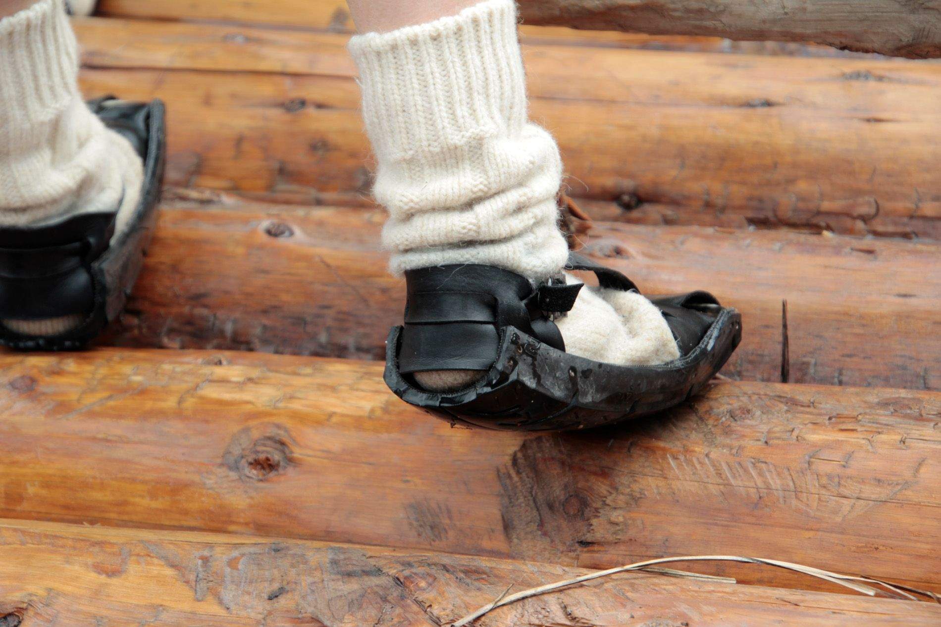 Descenso de navatas por el río Gállego. Foto: Amagoia La Cruz 