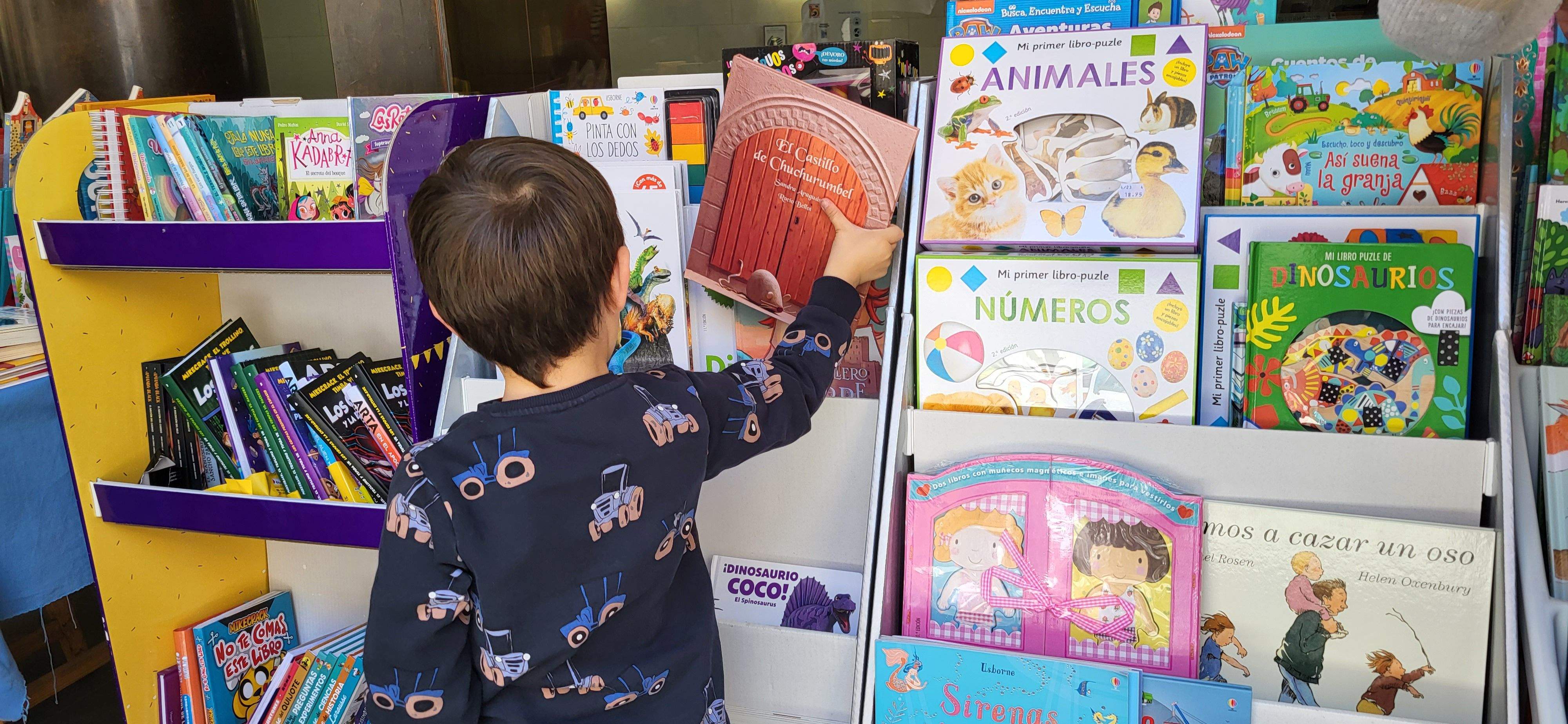  Día del Libro 2023 en Huesca. Foto Myriam Martínez