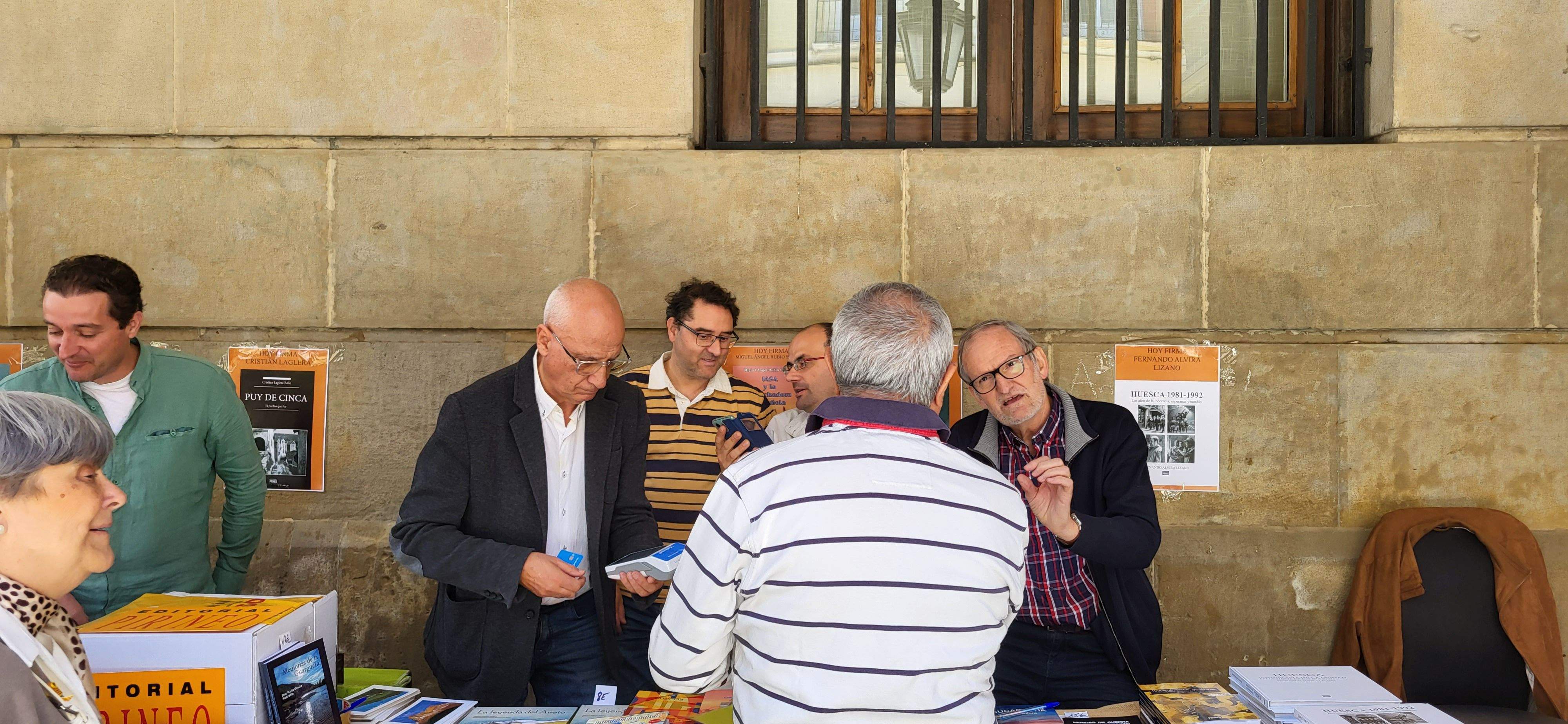  Día del Libro 2023 en Huesca. Foto Myriam Martínez