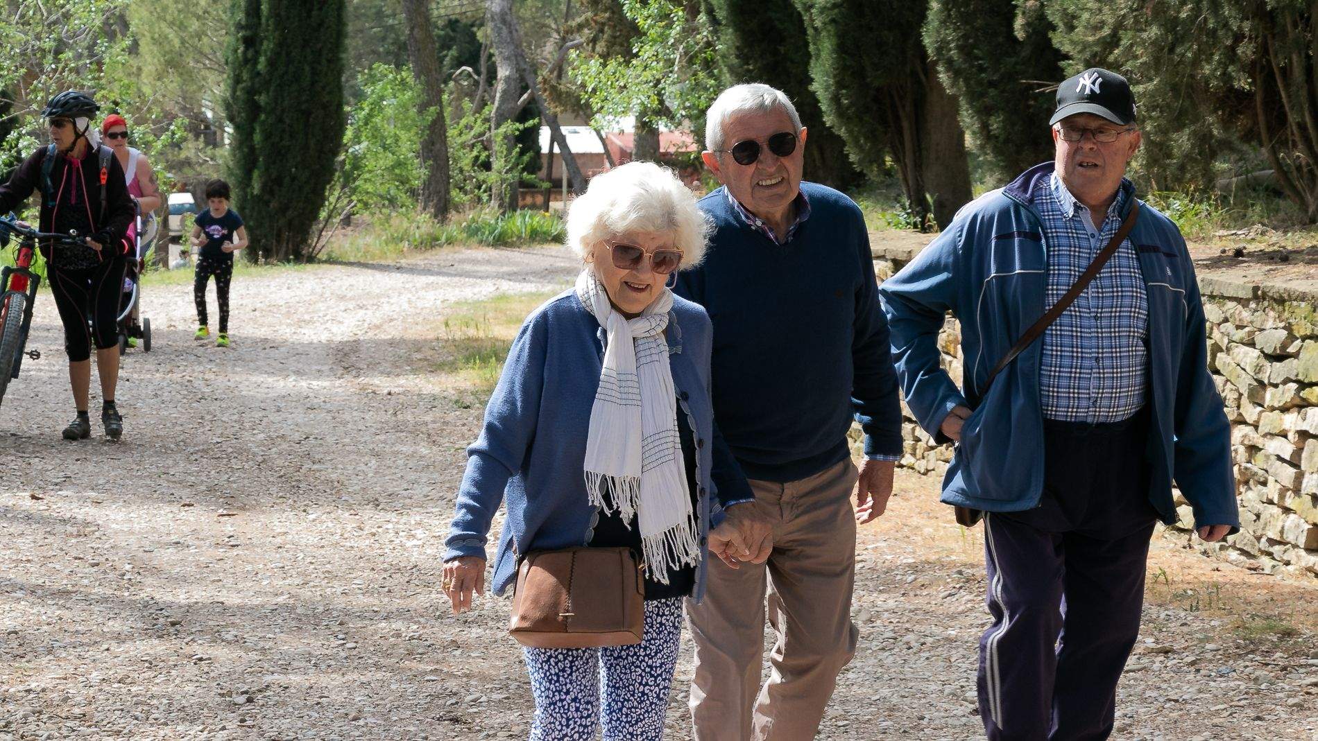 Celebración en Huesca de la fiesta de San Jorge en el cerro. Foto: Estela Alcay