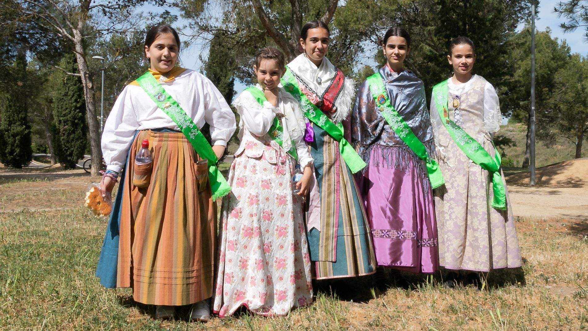 Celebración en Huesca de la fiesta de San Jorge en el cerro. Foto: Estela Alcay