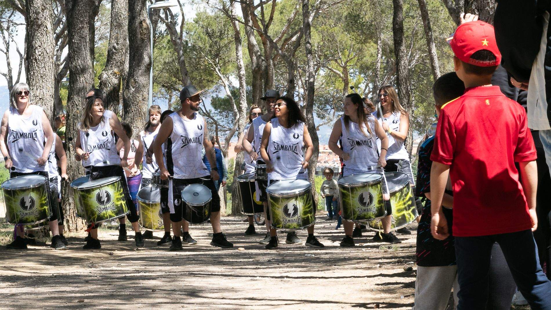 Celebración en Huesca de la fiesta de San Jorge en el cerro. Foto: Estela Alcay