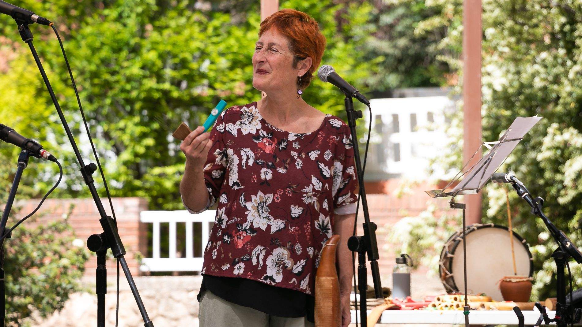 Actuación de La Chaminera en Huesca. Foto Estela Alcay