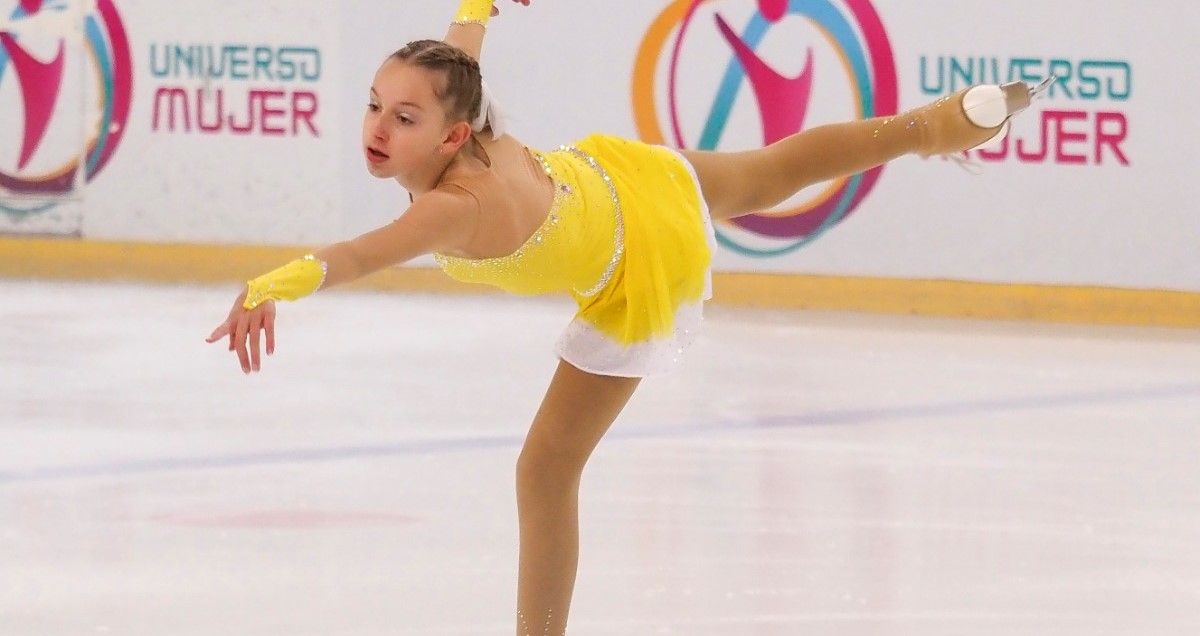 Carolina Ramón, en la fotografía, y Álvaro Gimeno, representaron al Club Hielo Jaca.