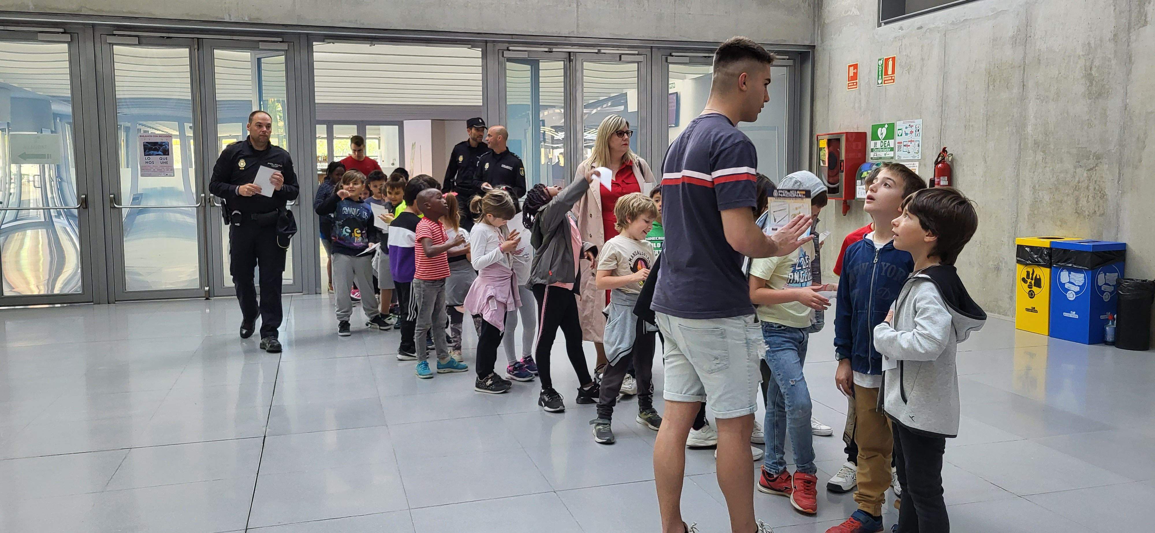 Concierto didáctico de la Banda Sinfónica de la Policía Nacional. Foto Myriam Martínez