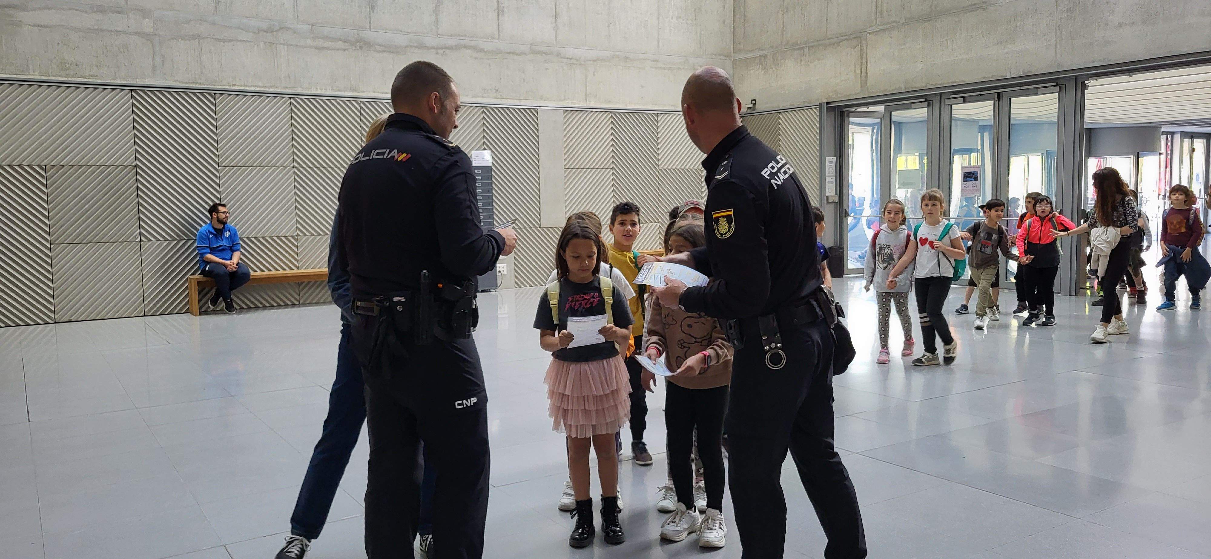 Concierto didáctico de la Banda Sinfónica de la Policía Nacional. Foto Myriam Martínez