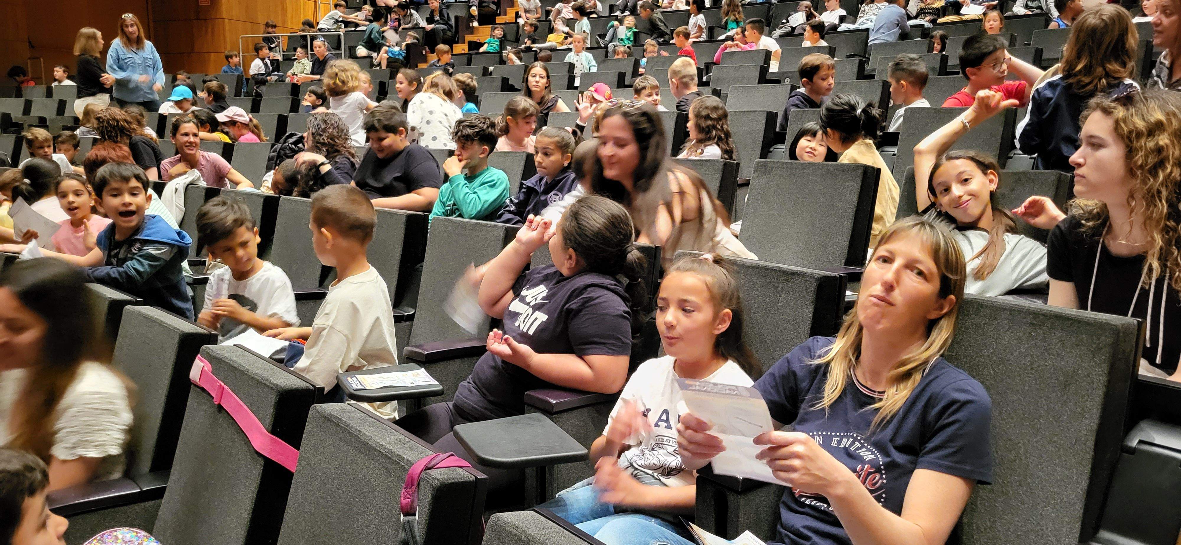 Concierto didáctico de la Banda Sinfónica de la Policía Nacional. Foto Myriam Martínez