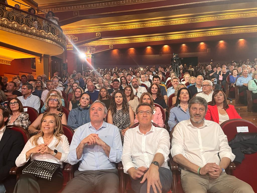 Acto electoral del PP en Huesca, con la presencia de Alberto Núñez Feijóo. Foto: Mercedes Manterola