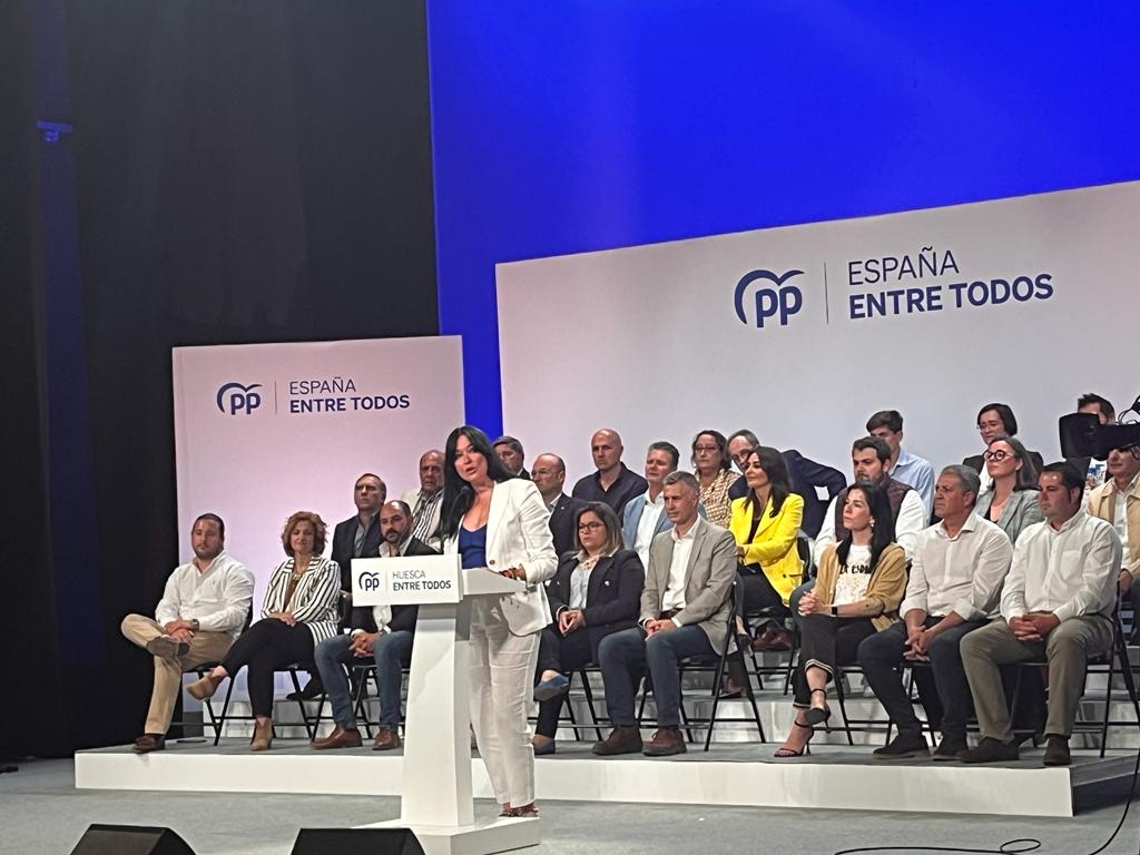Acto electoral del PP en Huesca, con la presencia de Alberto Núñez Feijóo. Foto: Mercedes Manterola