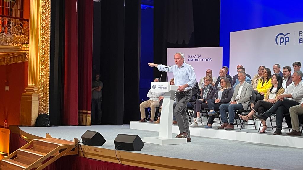 Acto electoral del PP en Huesca, con la presencia de Alberto Núñez Feijóo. Foto: Mercedes Manterola