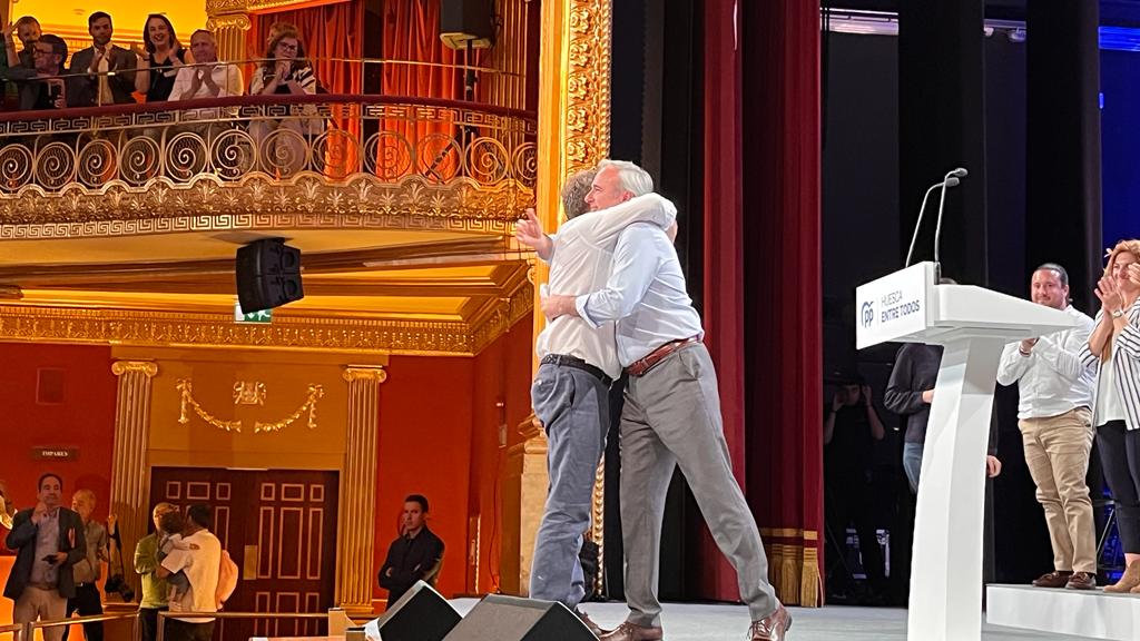Acto electoral del PP en Huesca, con la presencia de Alberto Núñez Feijóo. Foto: Mercedes Manterola