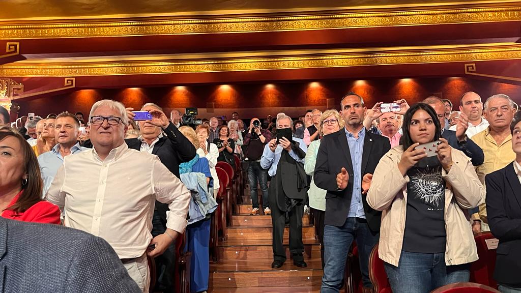 Acto electoral del PP en Huesca, con la presencia de Alberto Núñez Feijóo. Foto: Mercedes Manterola