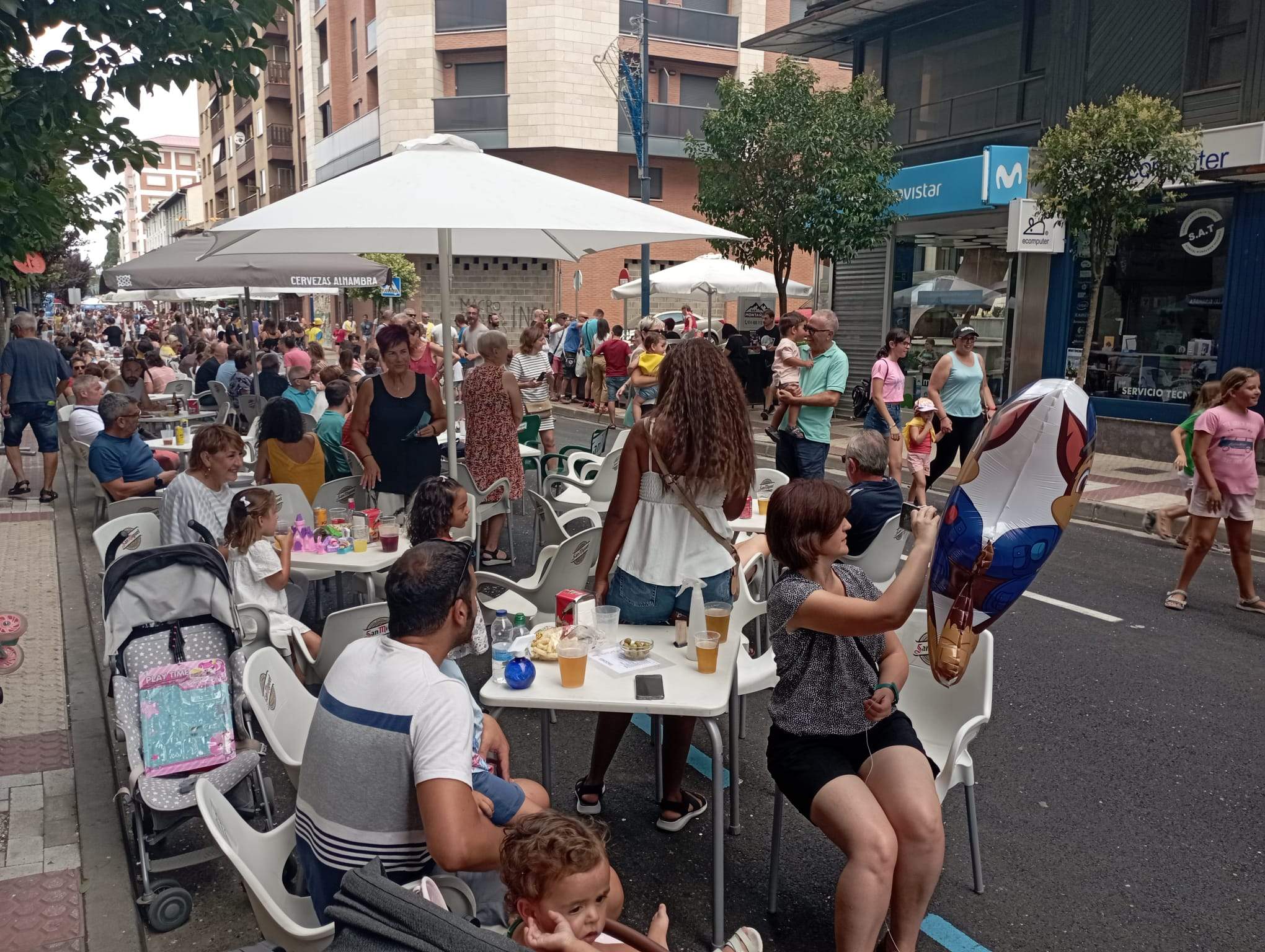 Ambiente en las terrazas la mañana del viernes