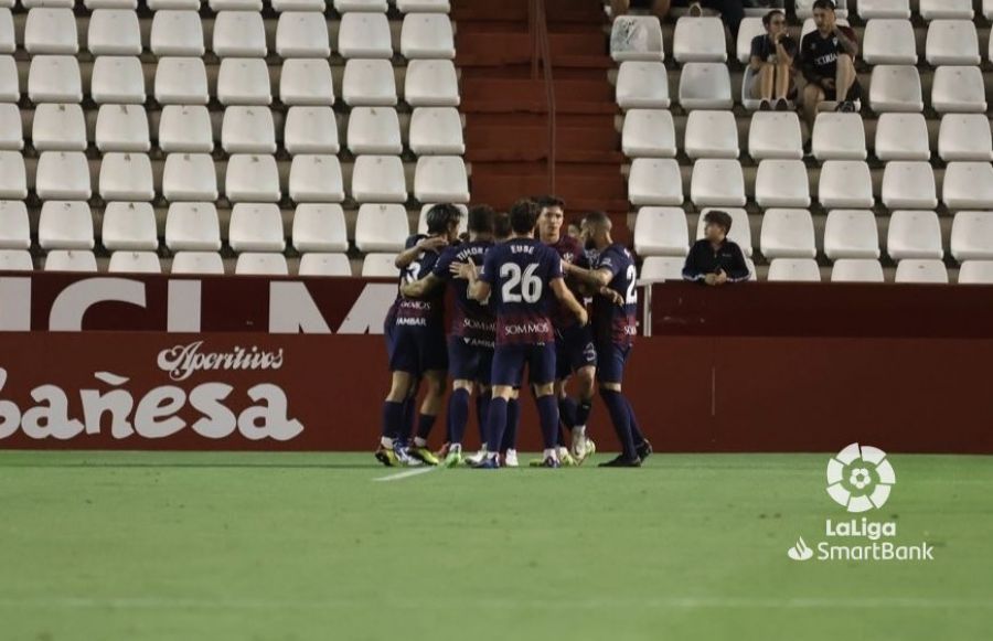 Celebración del gol del Huesca. Celebración del gol del Huesca.