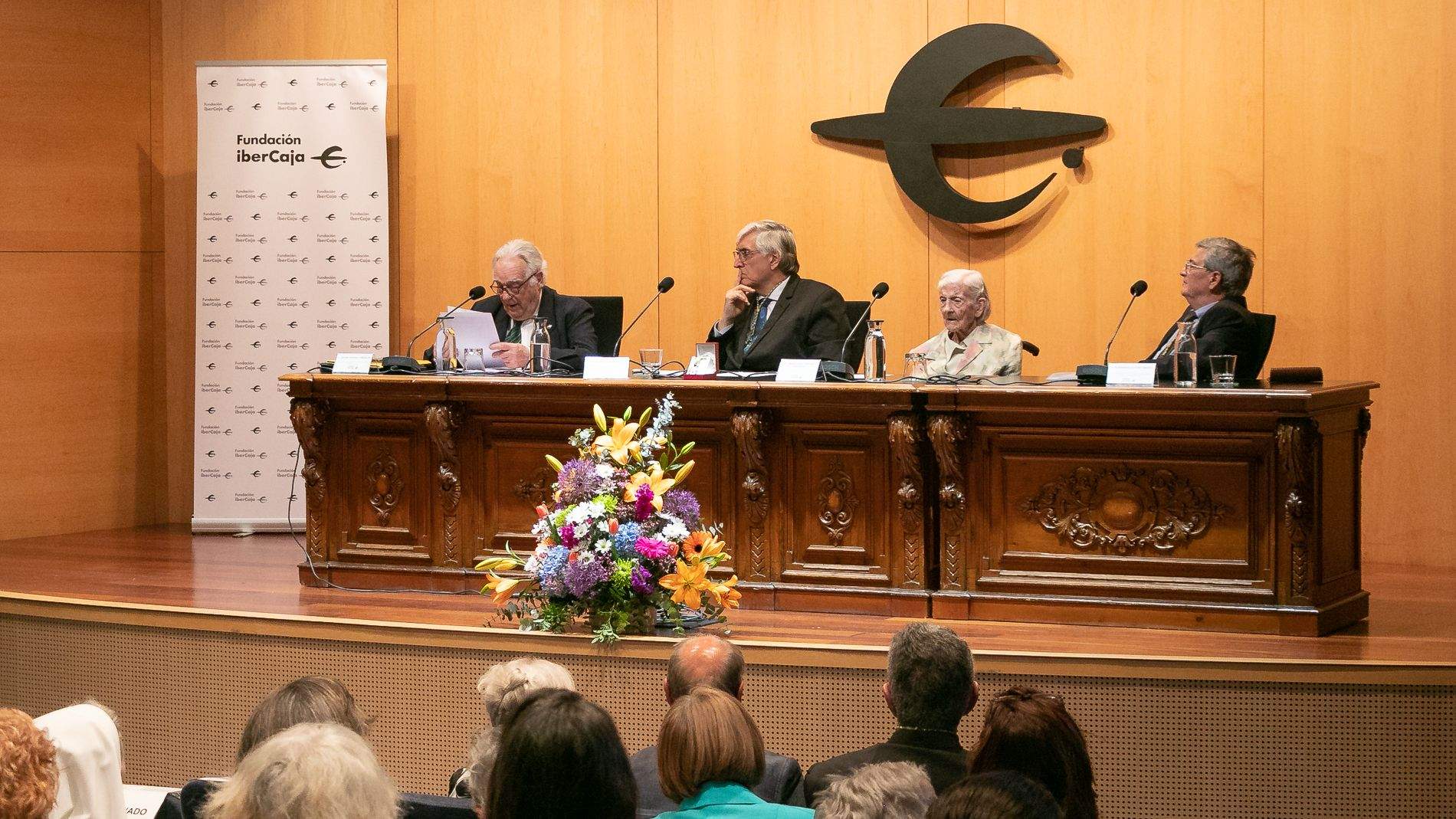 Medalla de Oro y exposición de María Cruz Sarvisé. Foto Estela Alcay