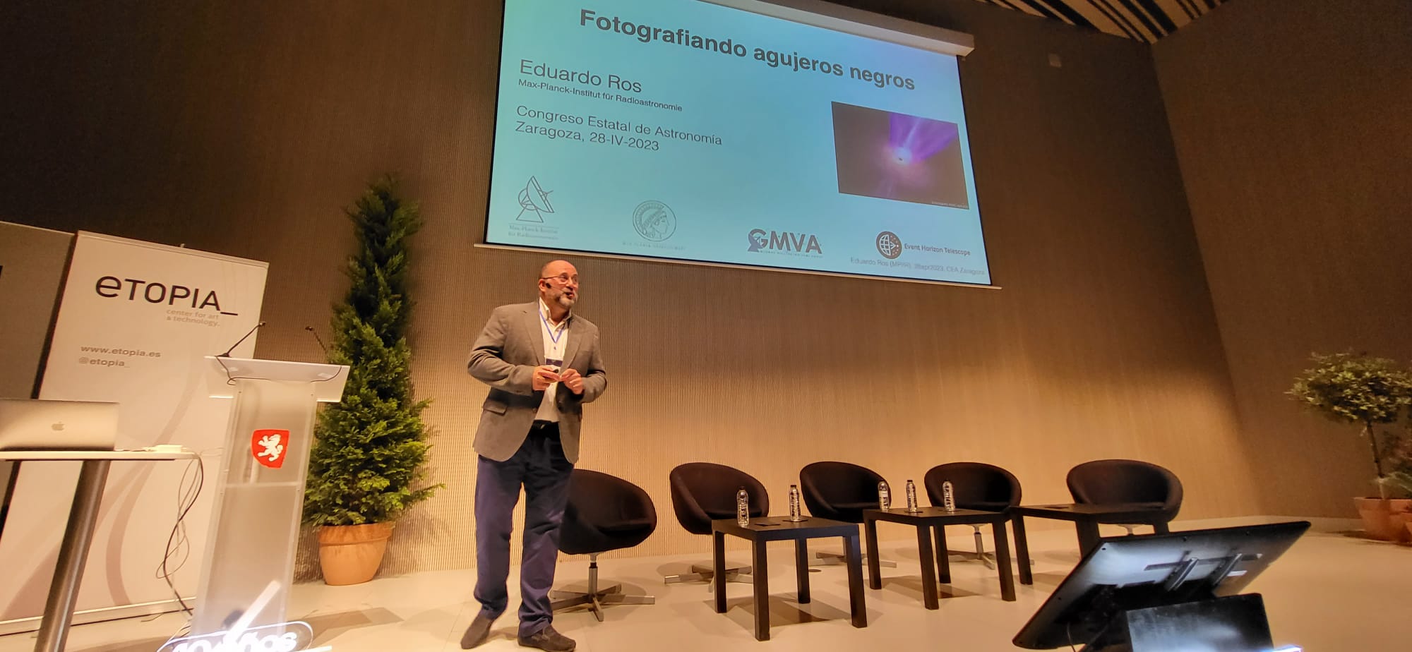 Eduardo Ros, al comienzo de su conferencia