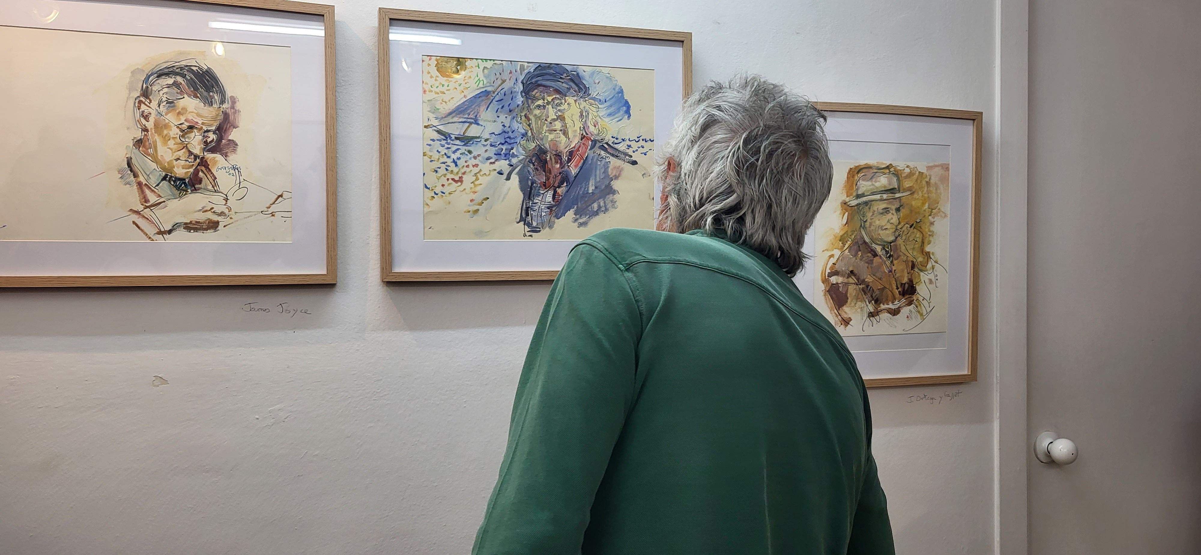 Inauguración de la exposición de Grau Santos en la librería Anónima de Huesca. Foto Myriam Martínez