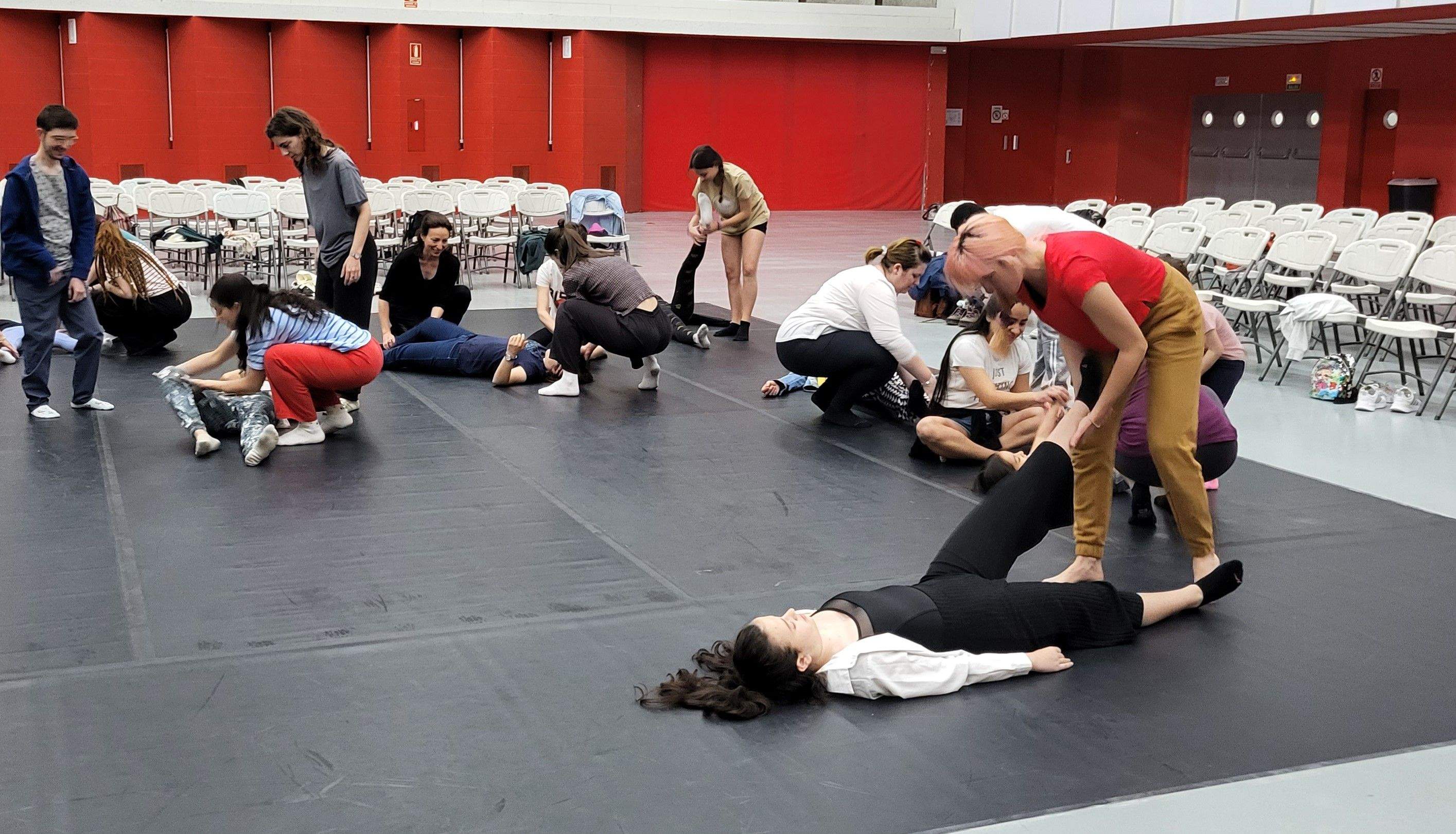 Jornada de danza inclusiva con la Asociación Down Huesca. Foto Myriam Martínez