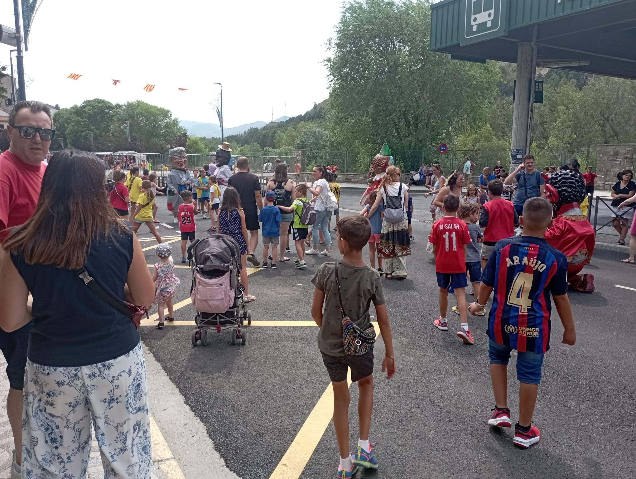 Juegos infantiles en las fiestas de Sabiñánigo