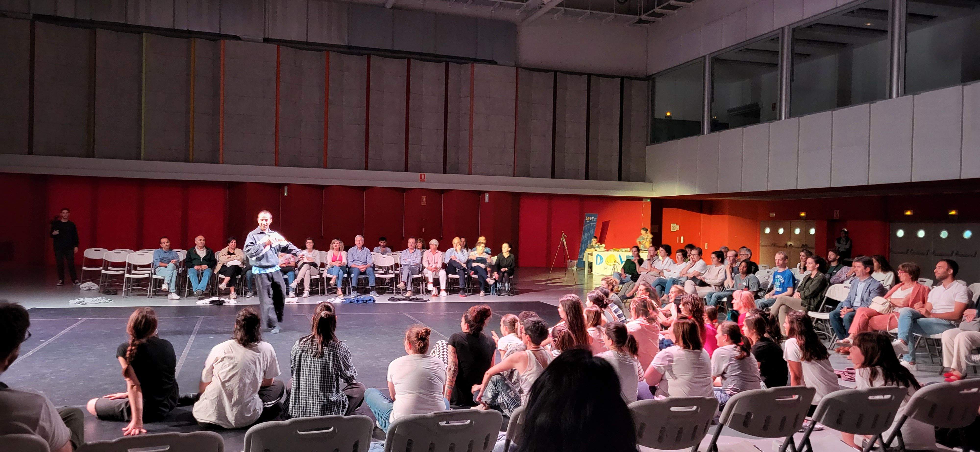 Jornada de danza inclusiva con la Asociación Down Huesca. Foto Myriam Martínez