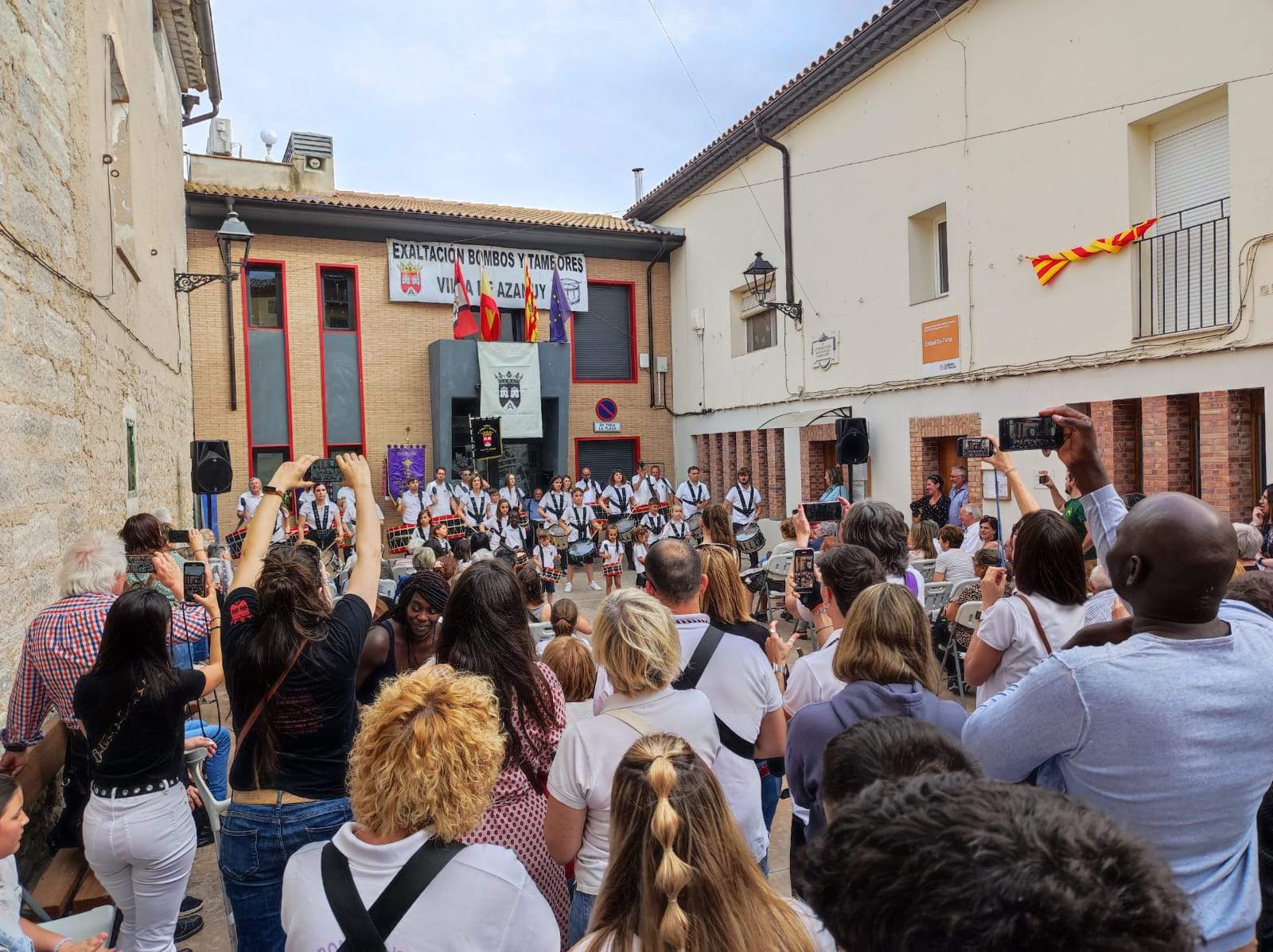 Celebración de las fiestas de Azanuy.