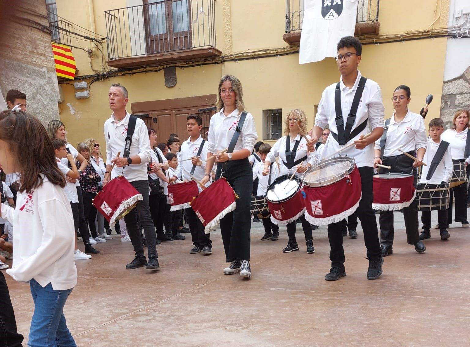 Celebración de las fiestas de Azanuy.