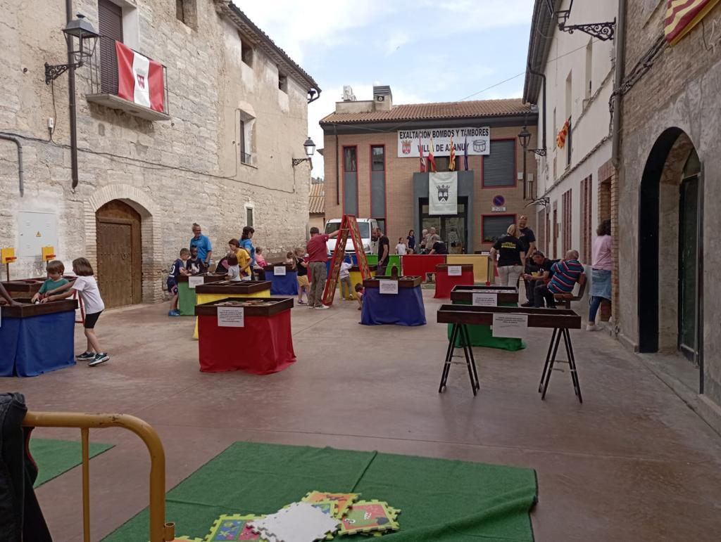 Celebración de las fiestas de Azanuy.