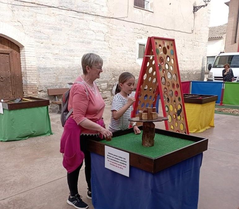 Celebración de las fiestas de Azanuy.