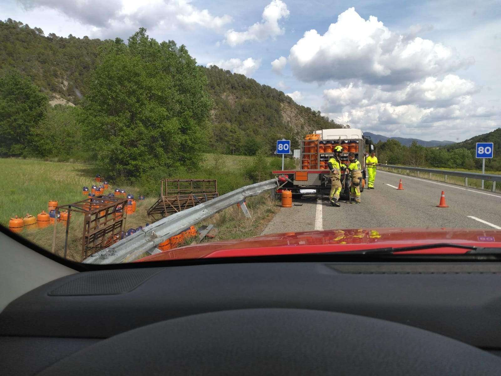 Accidente de un camión de butano en la N-260