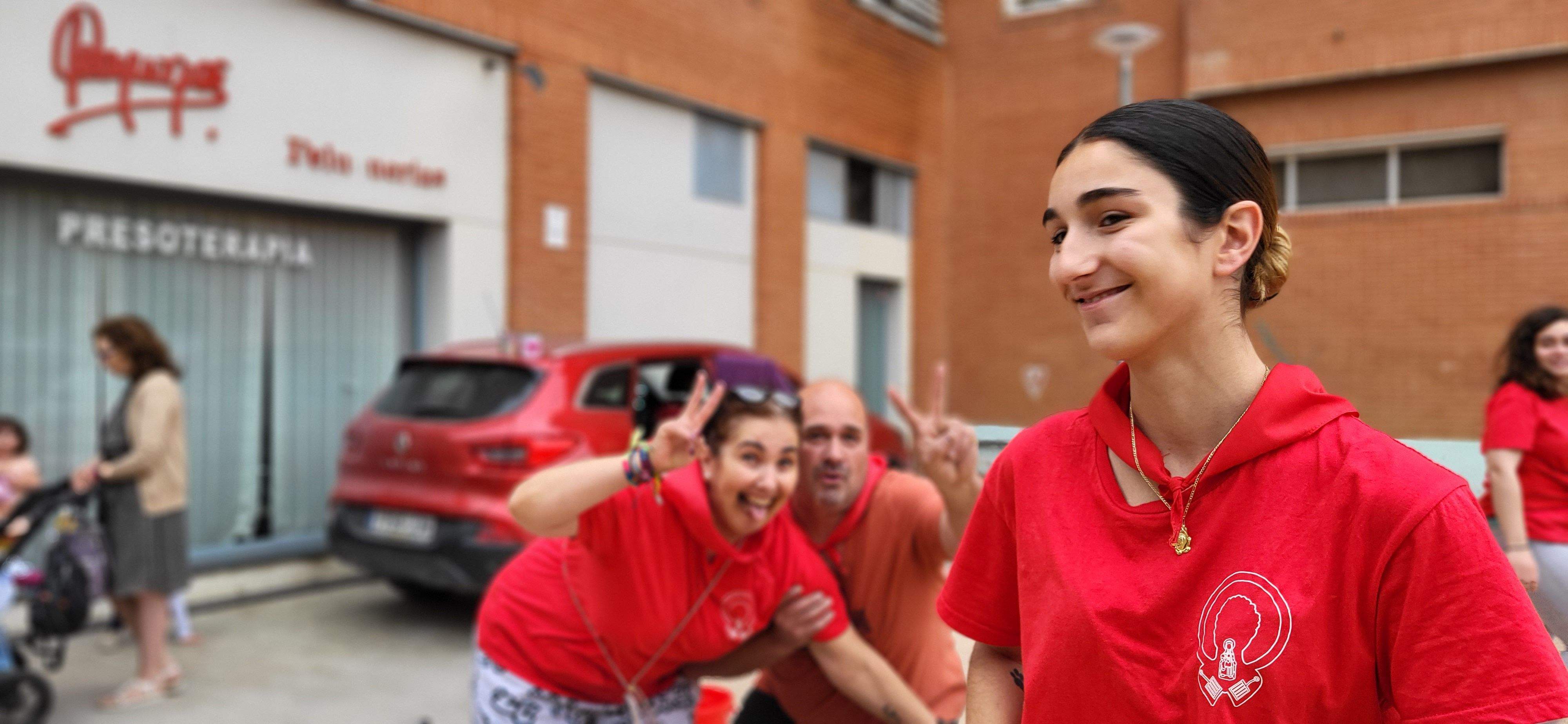 Tras la chocolatada y tamborrada en las fiestas del barrio de San Lorenzo. Foto Myriam Martínez