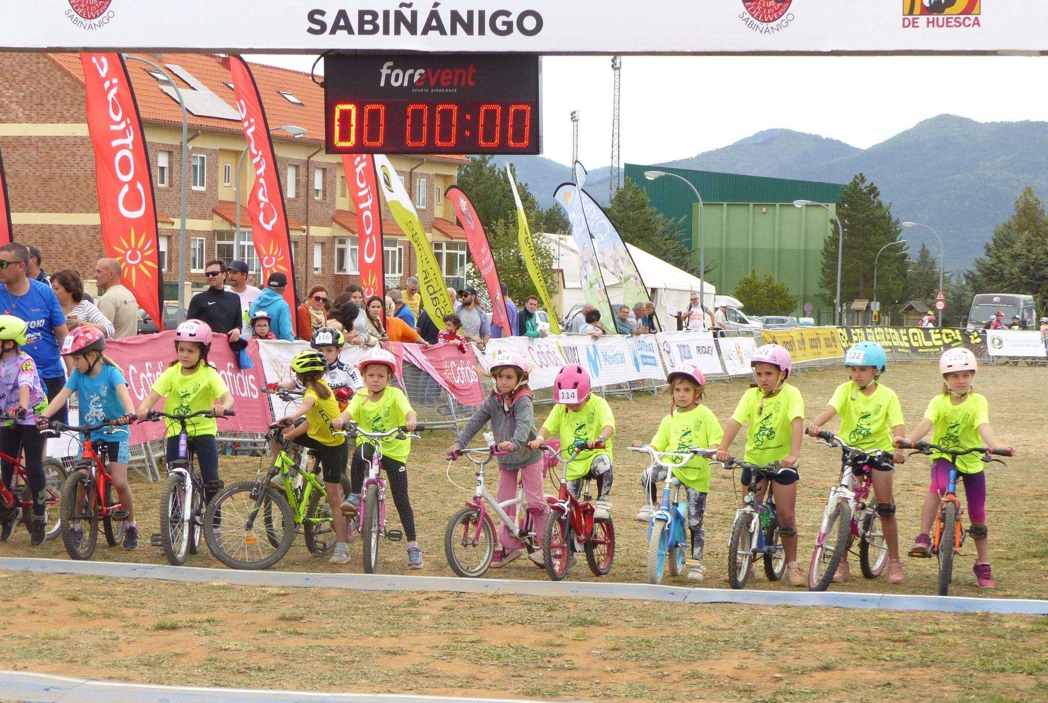 Mini Quebrantahuesos. Foto Andrés Alcaraz Deporte Cantera Sabiñánigo 