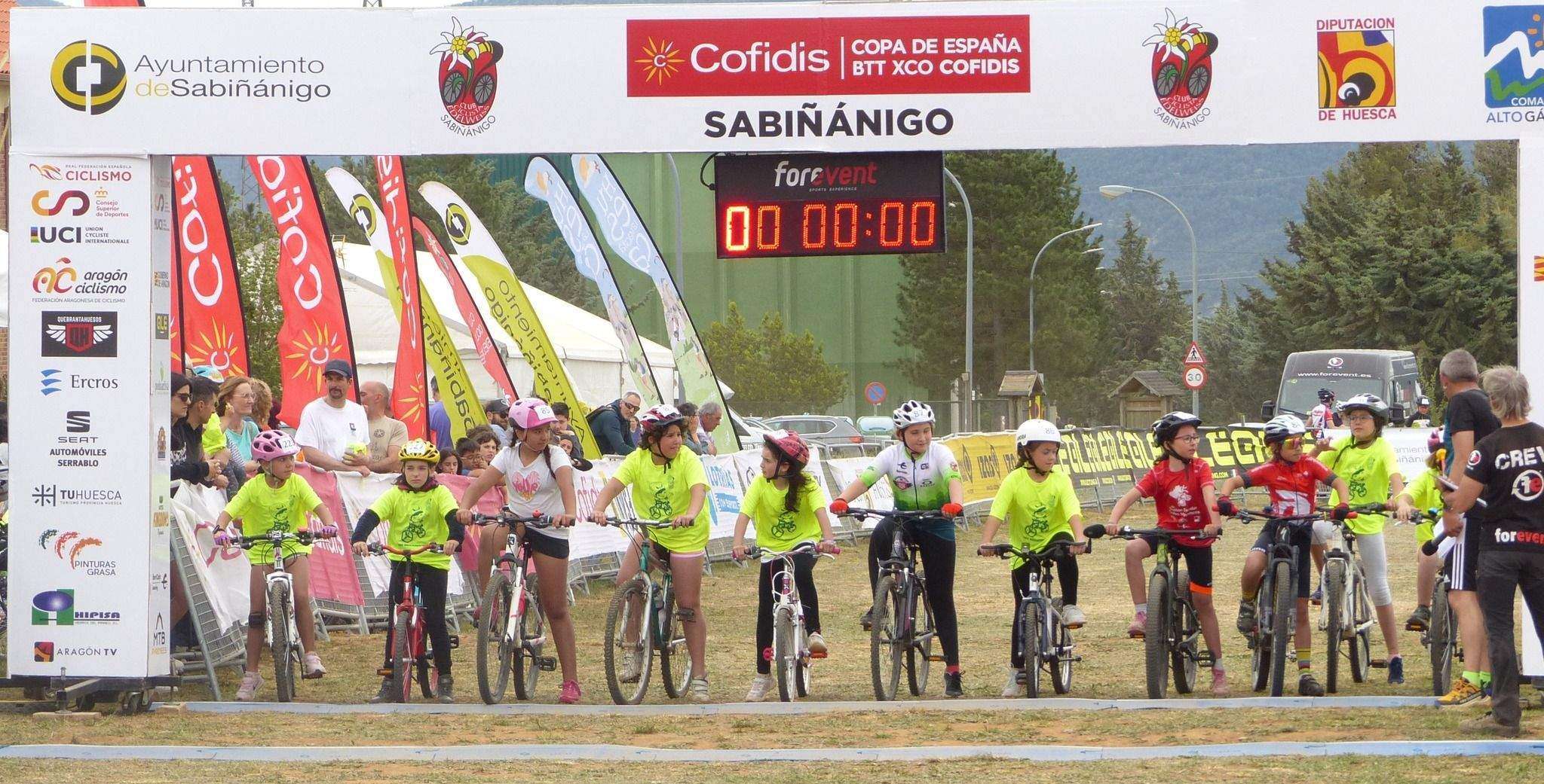 Mini Quebrantahuesos. Foto Andrés Alcaraz Deporte Cantera Sabiñánigo 