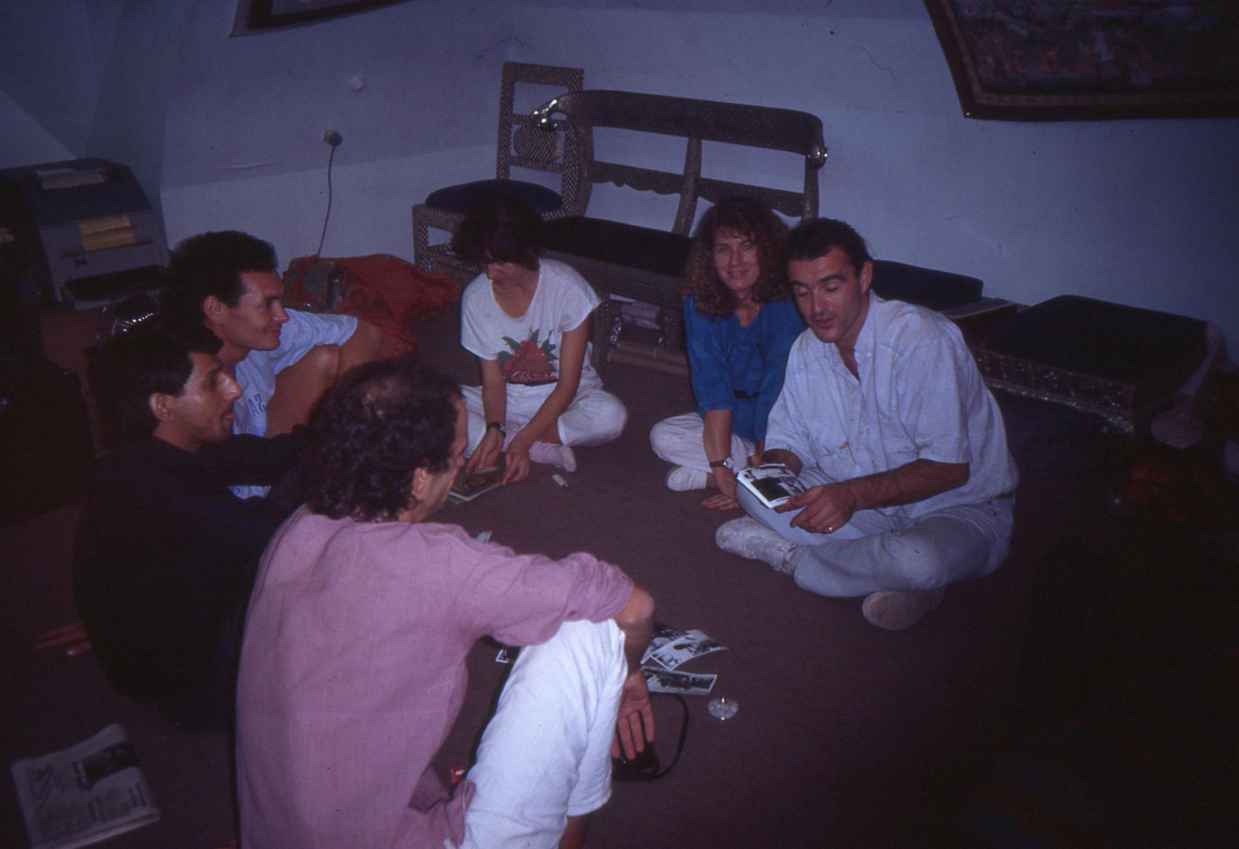 Cenando con unos amigos españoles