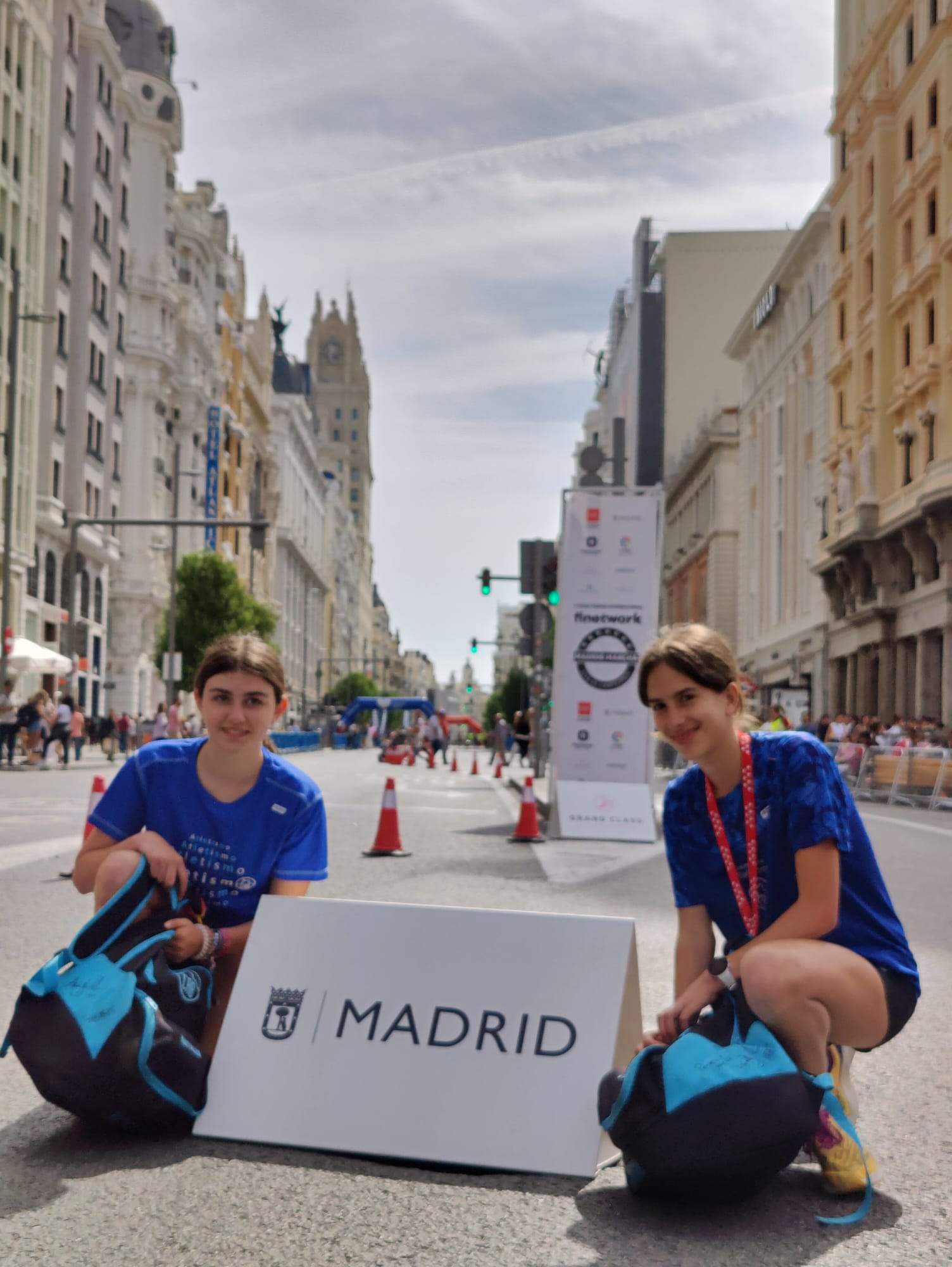 Clara Lacoma y Natalia Lleyda
