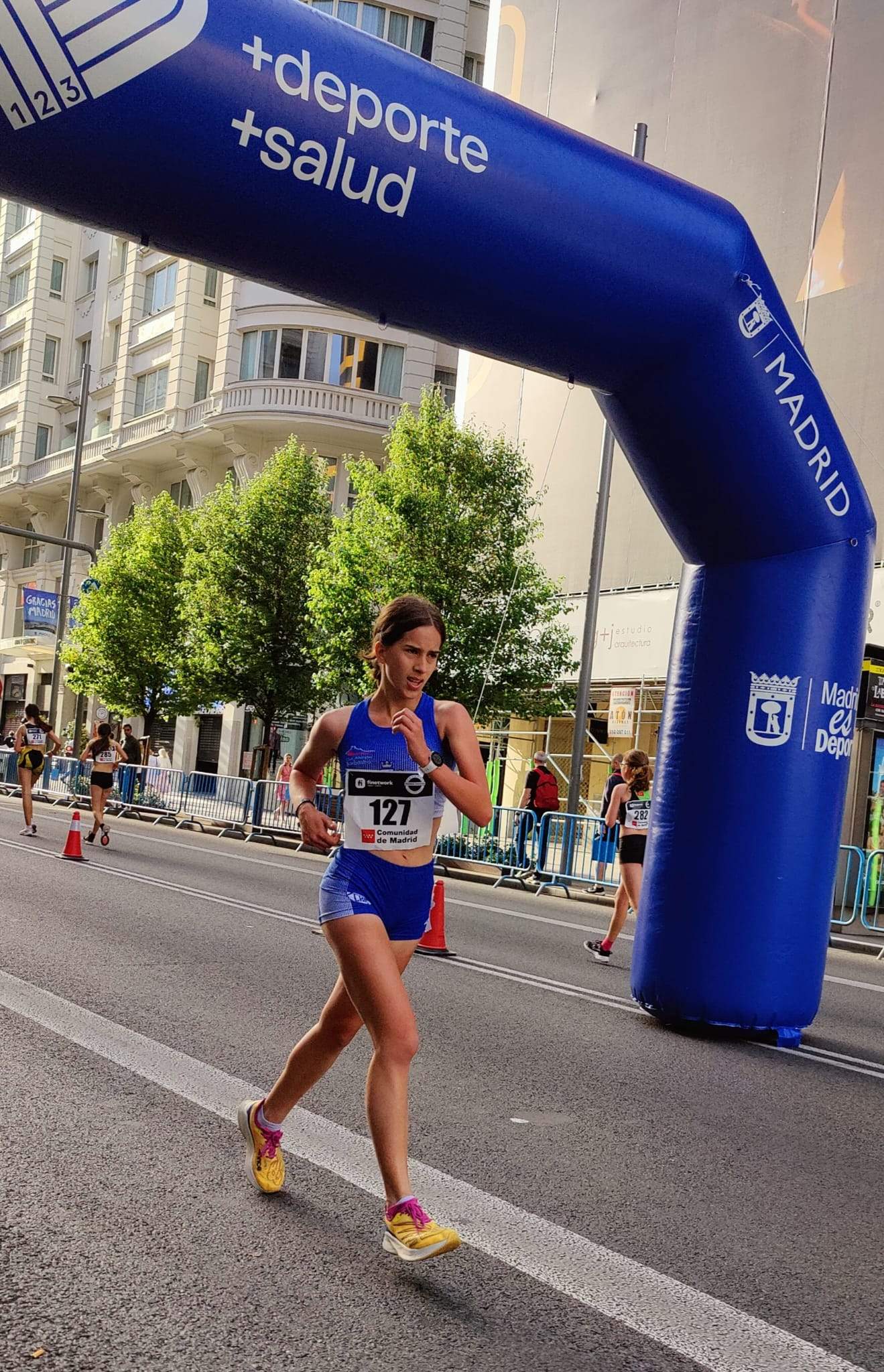 Clara Lacoma, en plena marcha