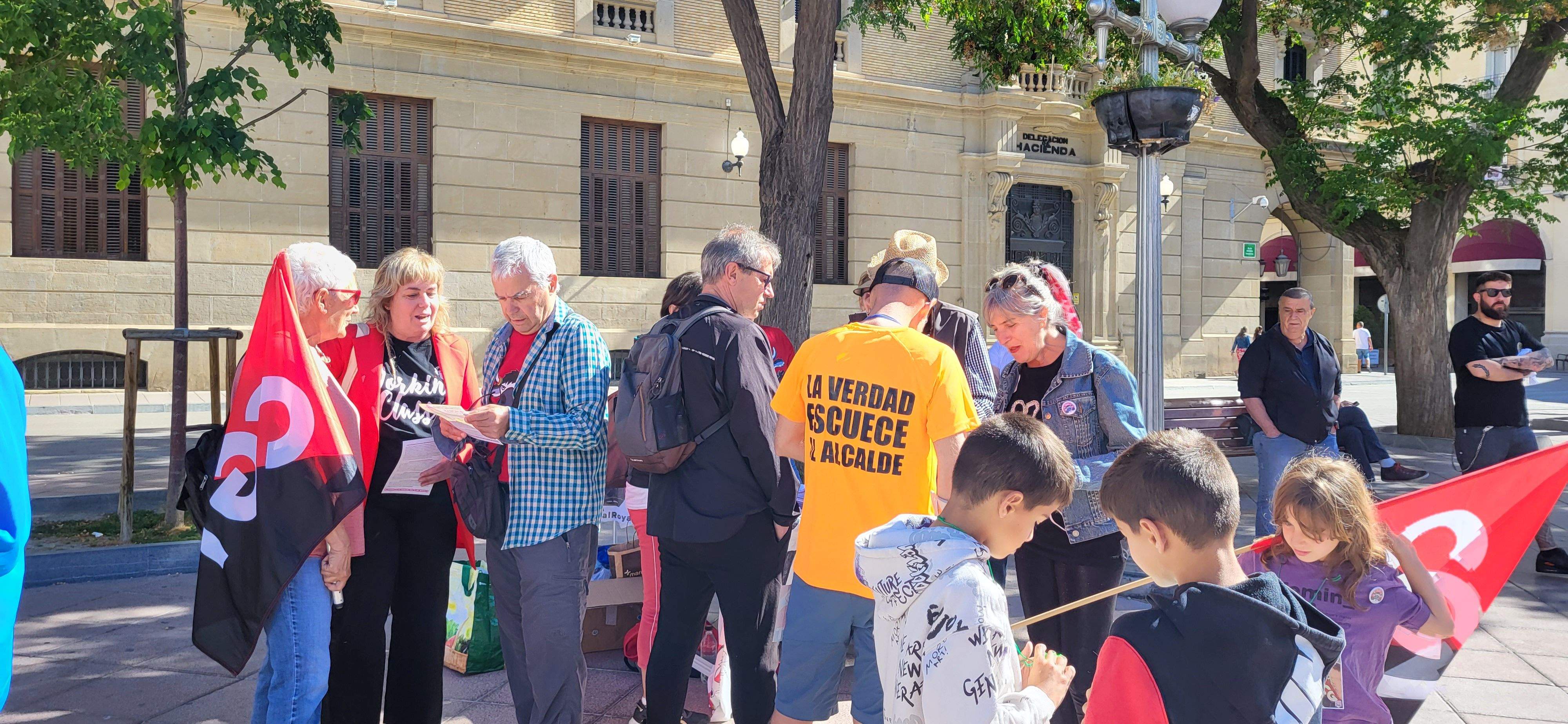 Concentración de CNT y CGT en el Primero de Mayo en Huesca. Foto: Mercedes Manterola