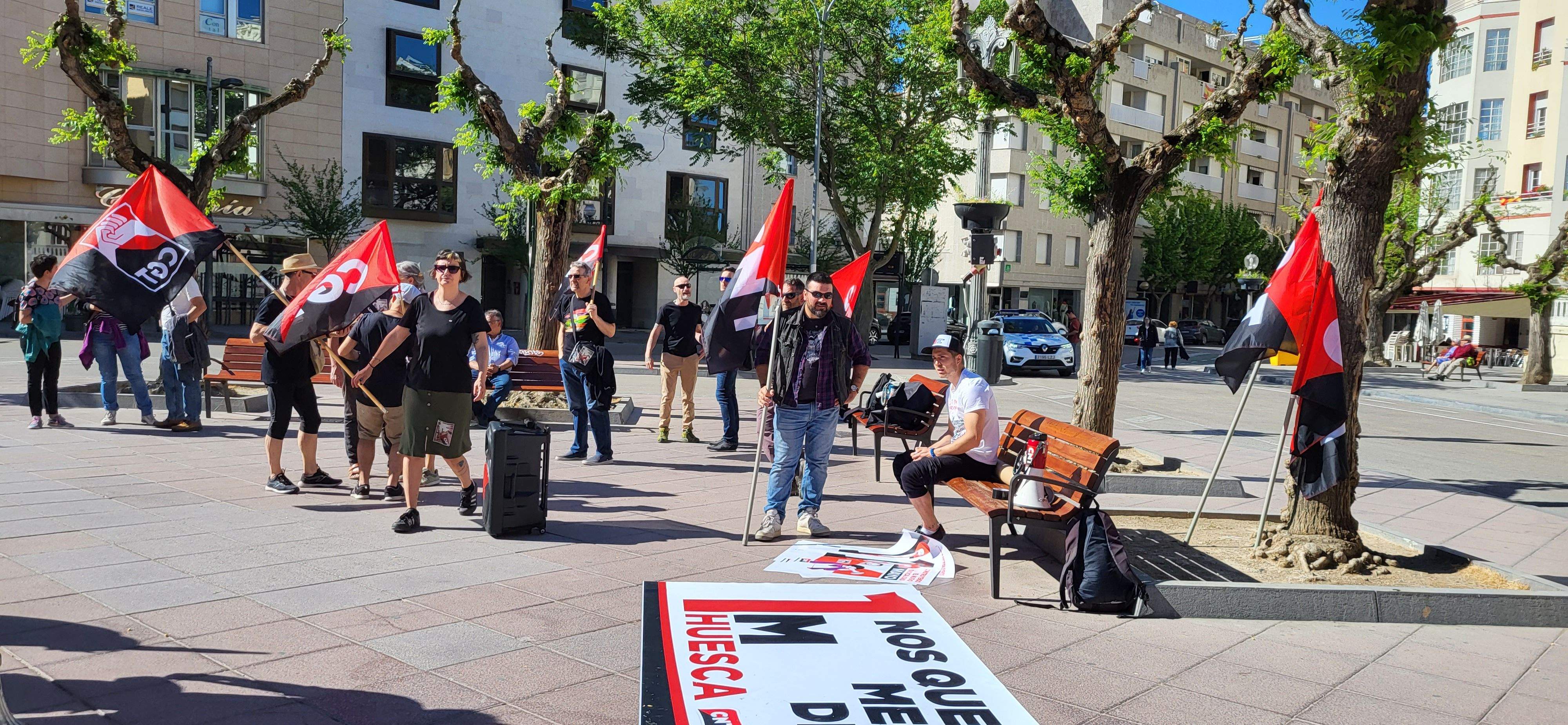 Concentración de CNT y CGT en el Primero de Mayo en Huesca. Foto: Mercedes Manterola