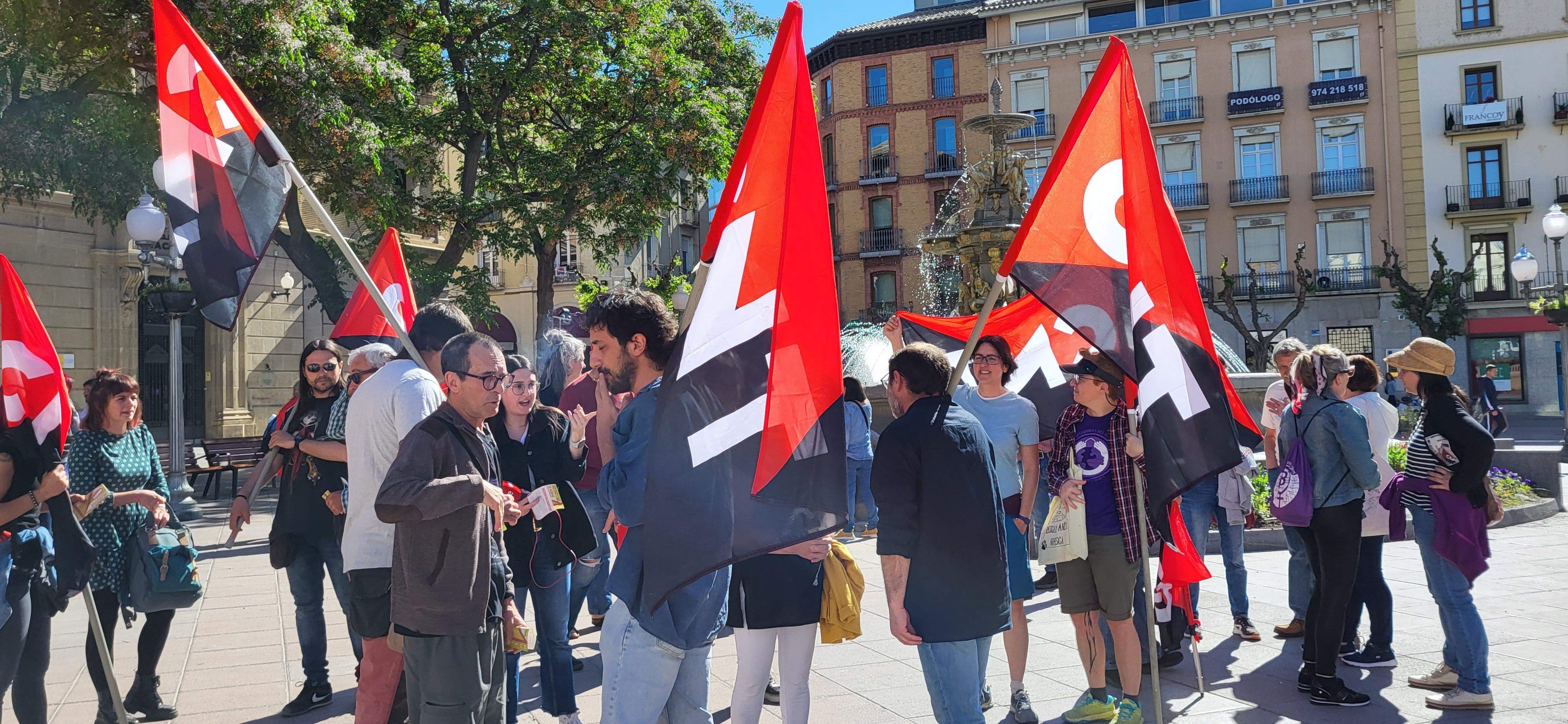 Concentración de CNT y CGT en el Primero de Mayo en Huesca. Foto: Mercedes Manterola