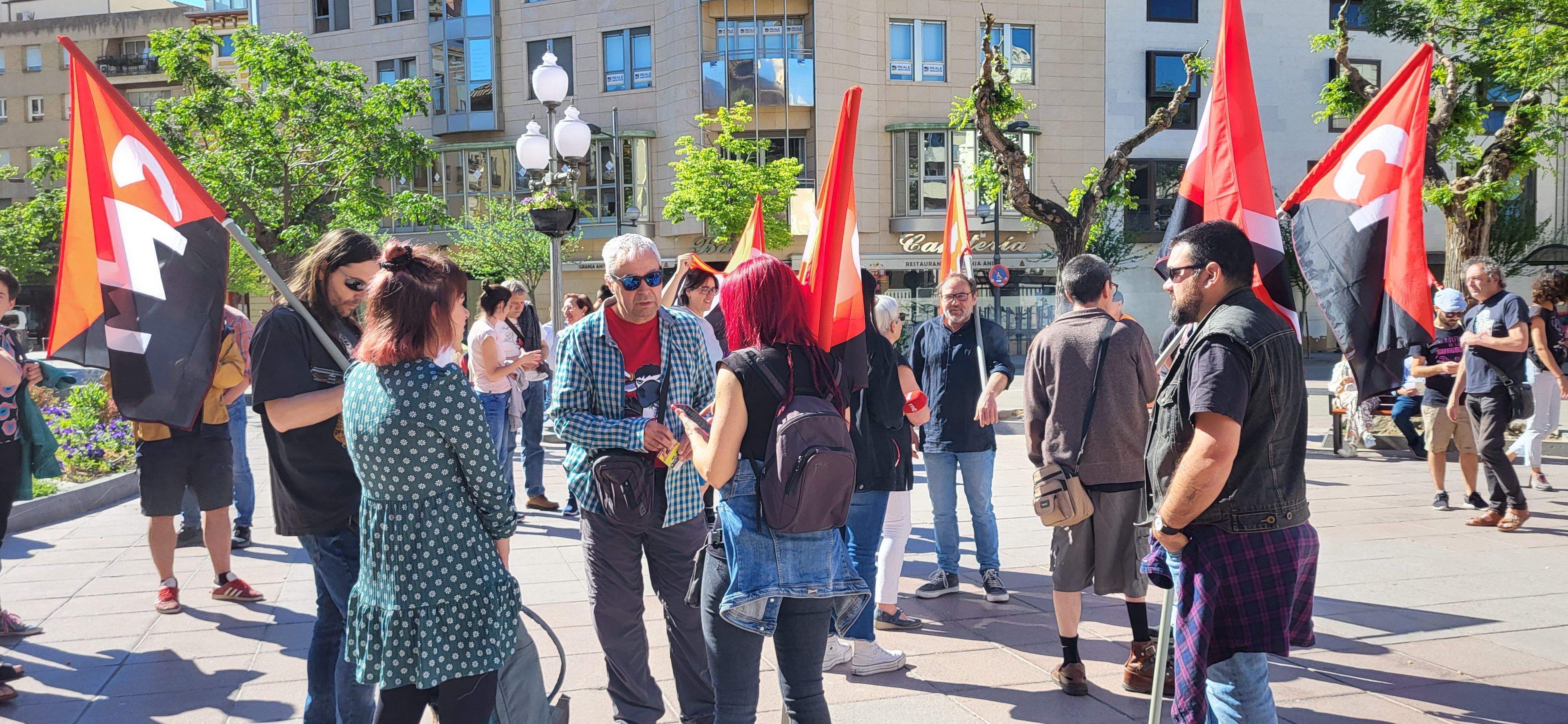 Concentración de CNT y CGT en el Primero de Mayo en Huesca. Foto: Mercedes Manterola