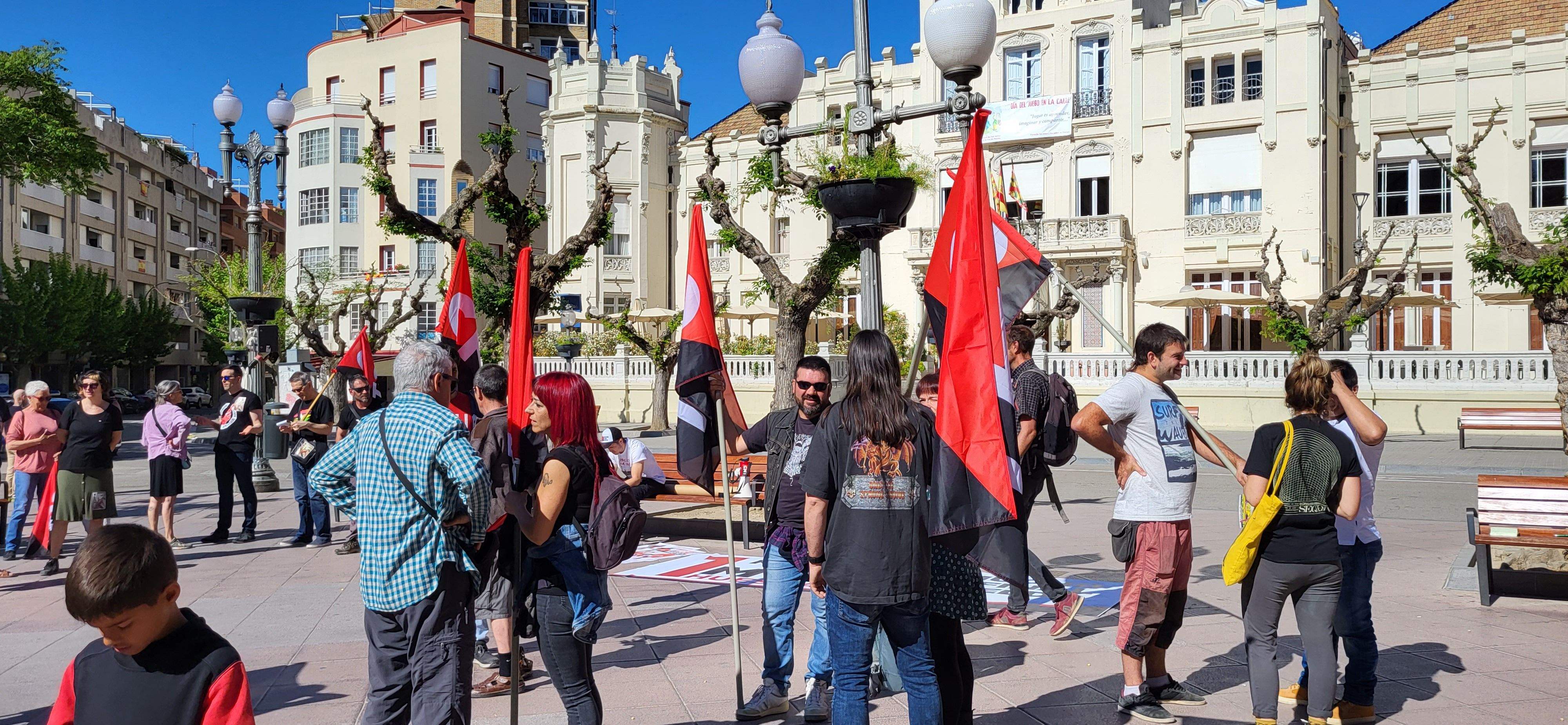 Concentración de CNT y CGT en el Primero de Mayo en Huesca. Foto: Mercedes Manterola