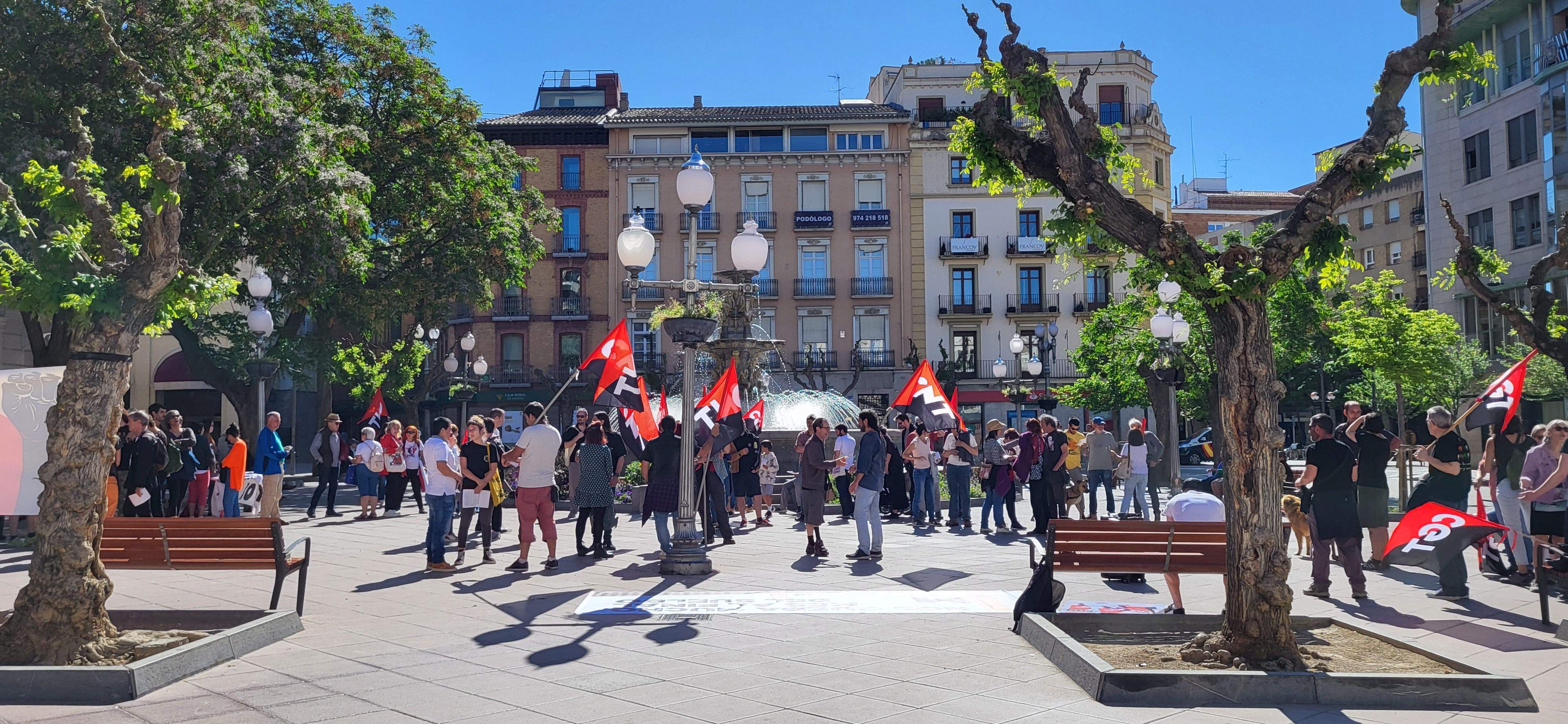 Concentración de CNT y CGT en el Primero de Mayo en Huesca. Foto: Mercedes Manterola