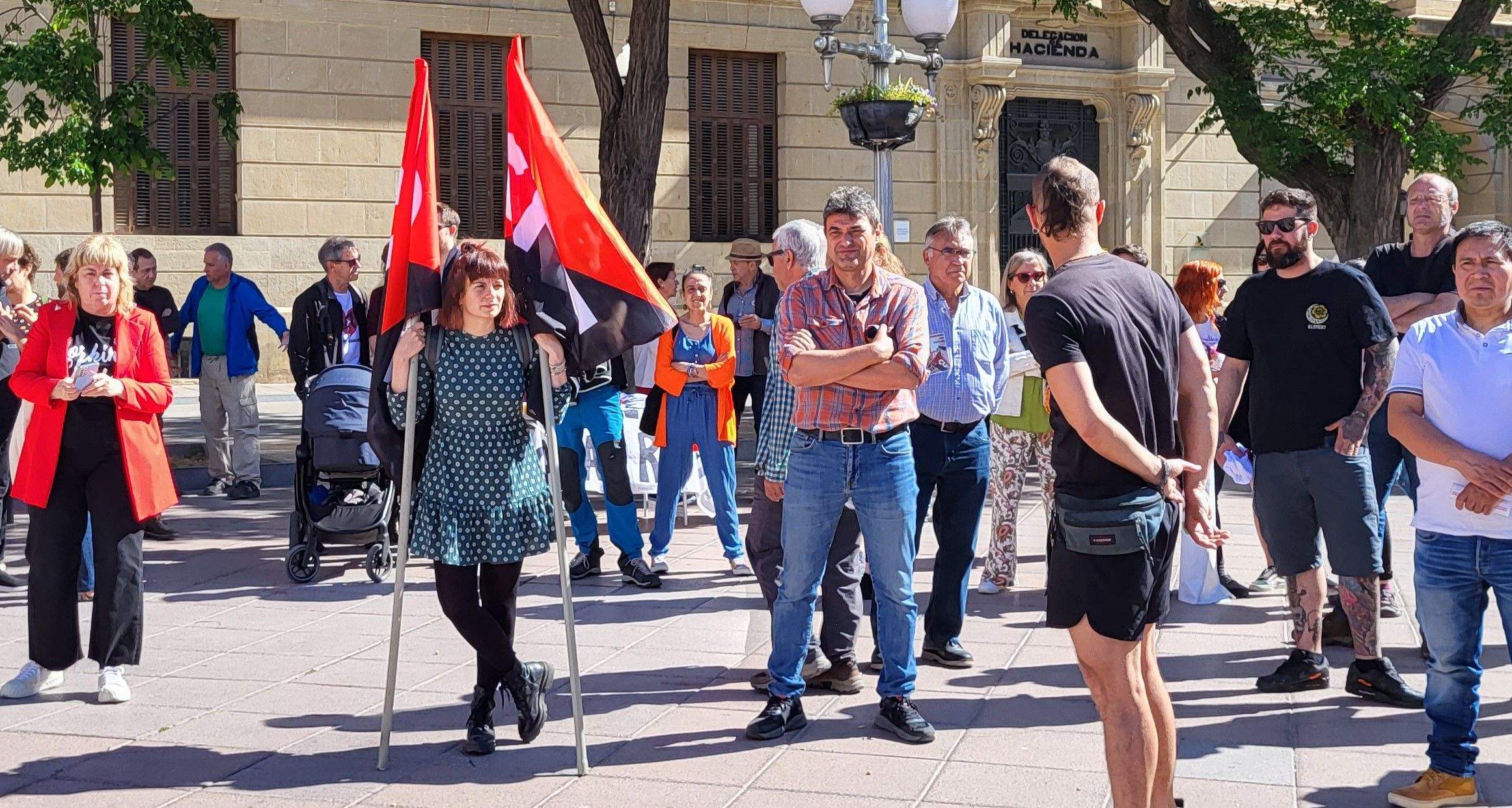 Concentración de CNT y CGT en el Primero de Mayo en Huesca. Foto: Mercedes Manterola