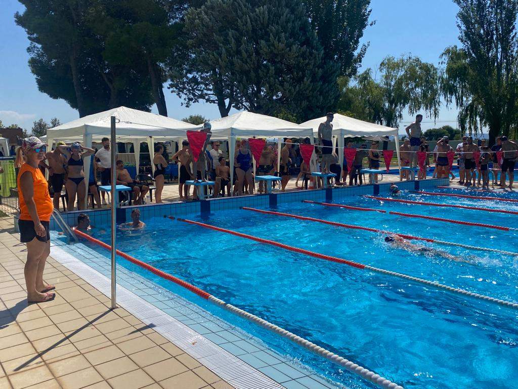 "Nada contra el Cáncer", organizado por el Club Natación Sariñena