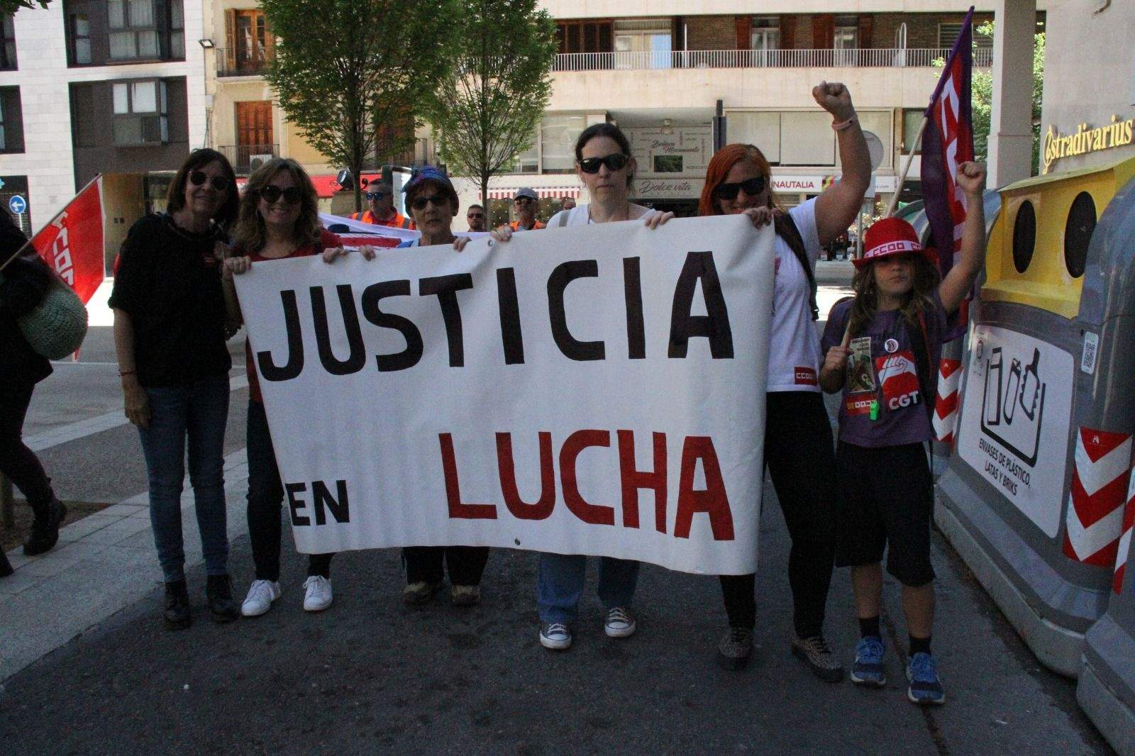 Manifestación del Primero de Mayo de UGT y CCOO en Huesca. Foto Carlos Neofato