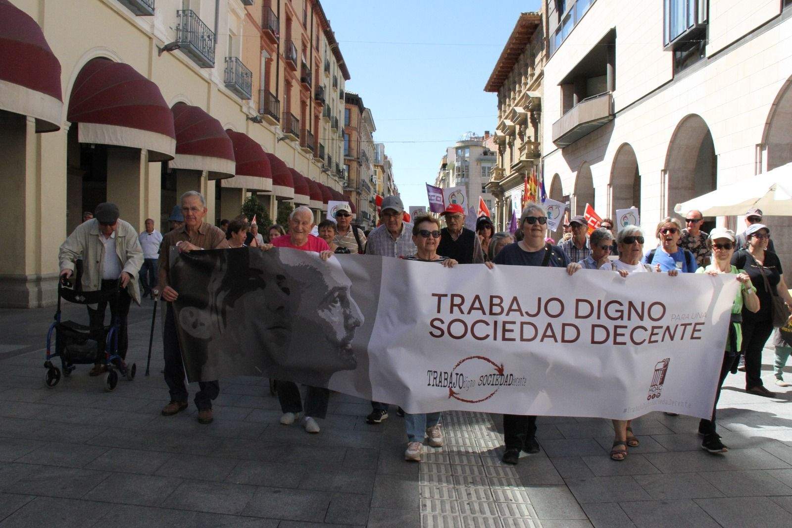 Manifestación del Primero de Mayo de UGT y CCOO en Huesca. Foto Carlos Neofato