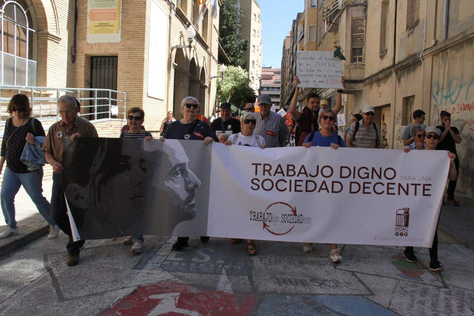 Manifestación del Primero de Mayo de UGT y CCOO en Huesca. Foto Carlos Neofato