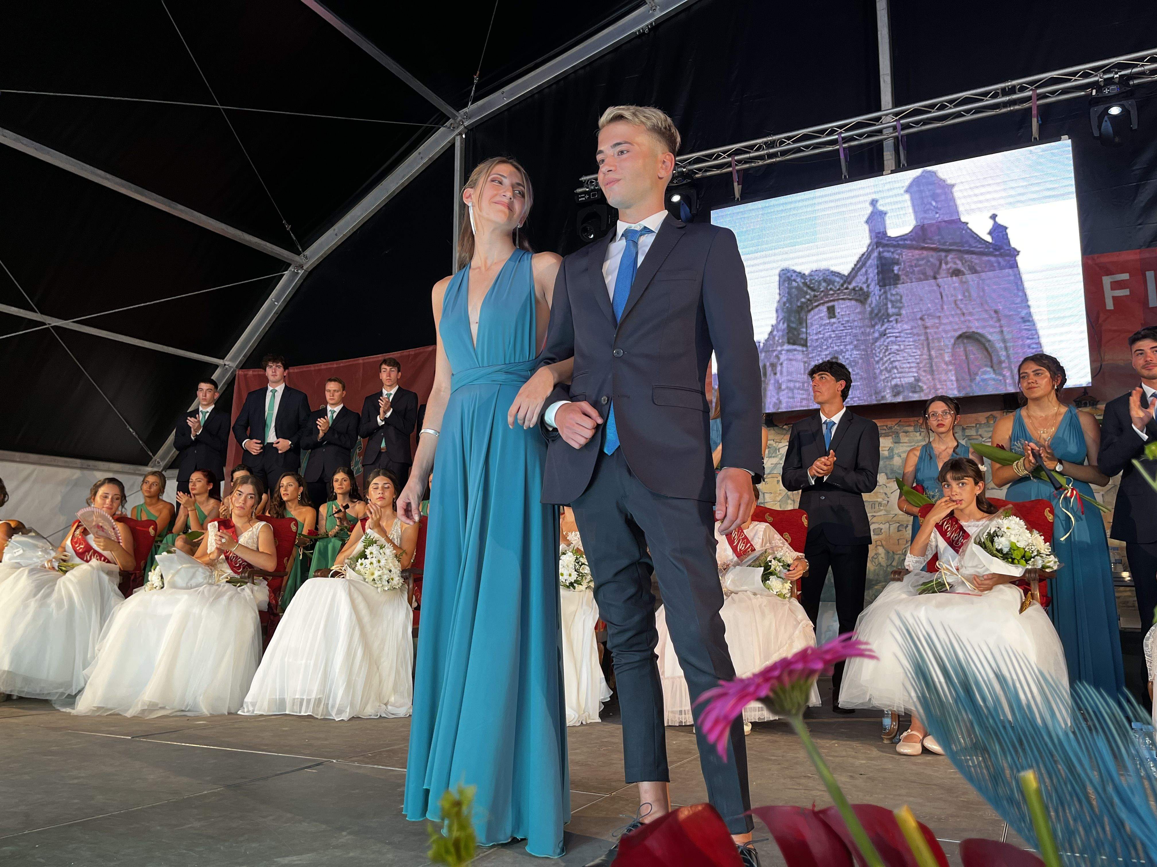 Quintos y quintas de 2022 de Almudévar. Foto Mercedes Manterola