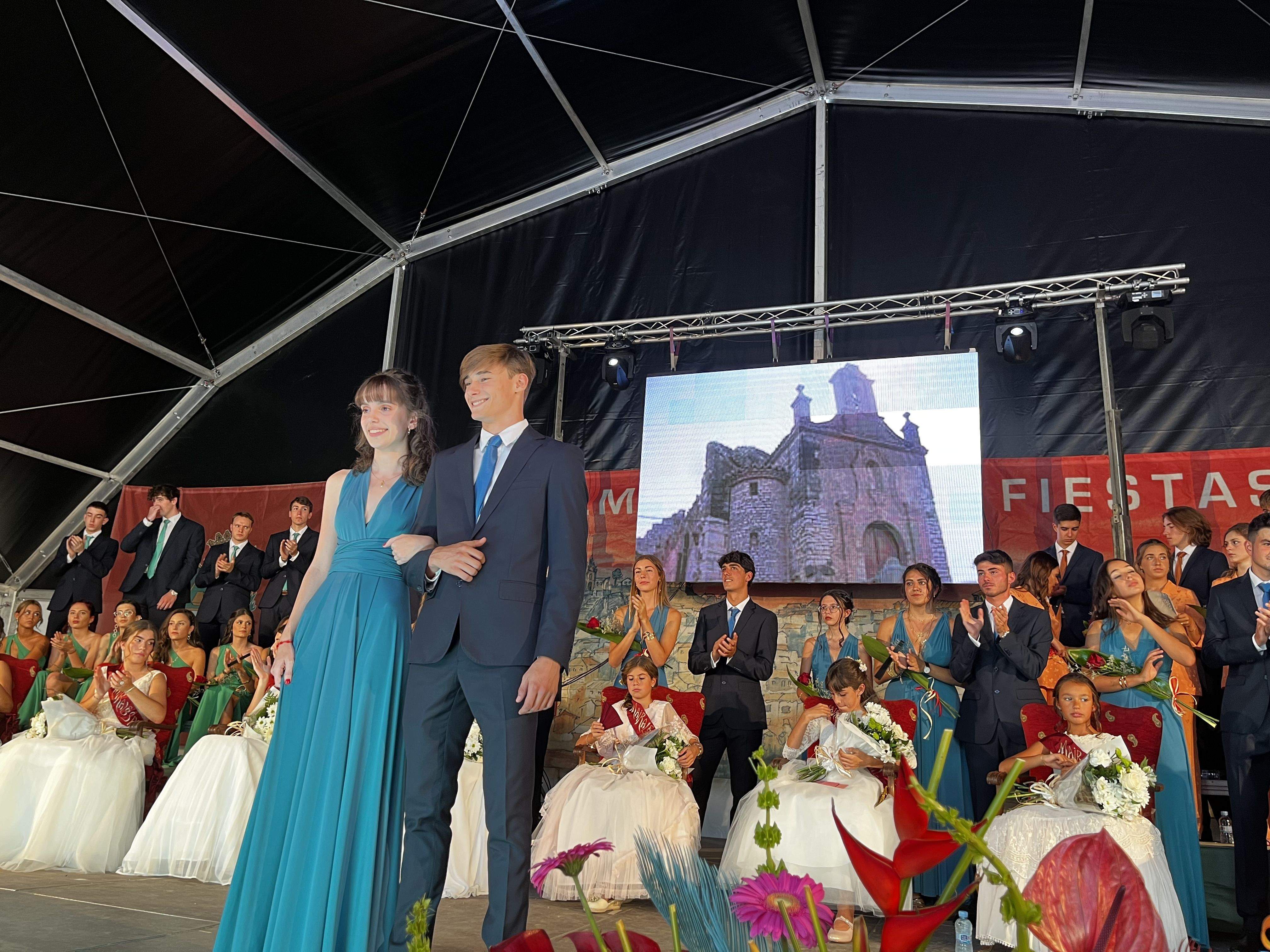 Quintos y quintas de 2022 de Almudévar. Foto Mercedes Manterola